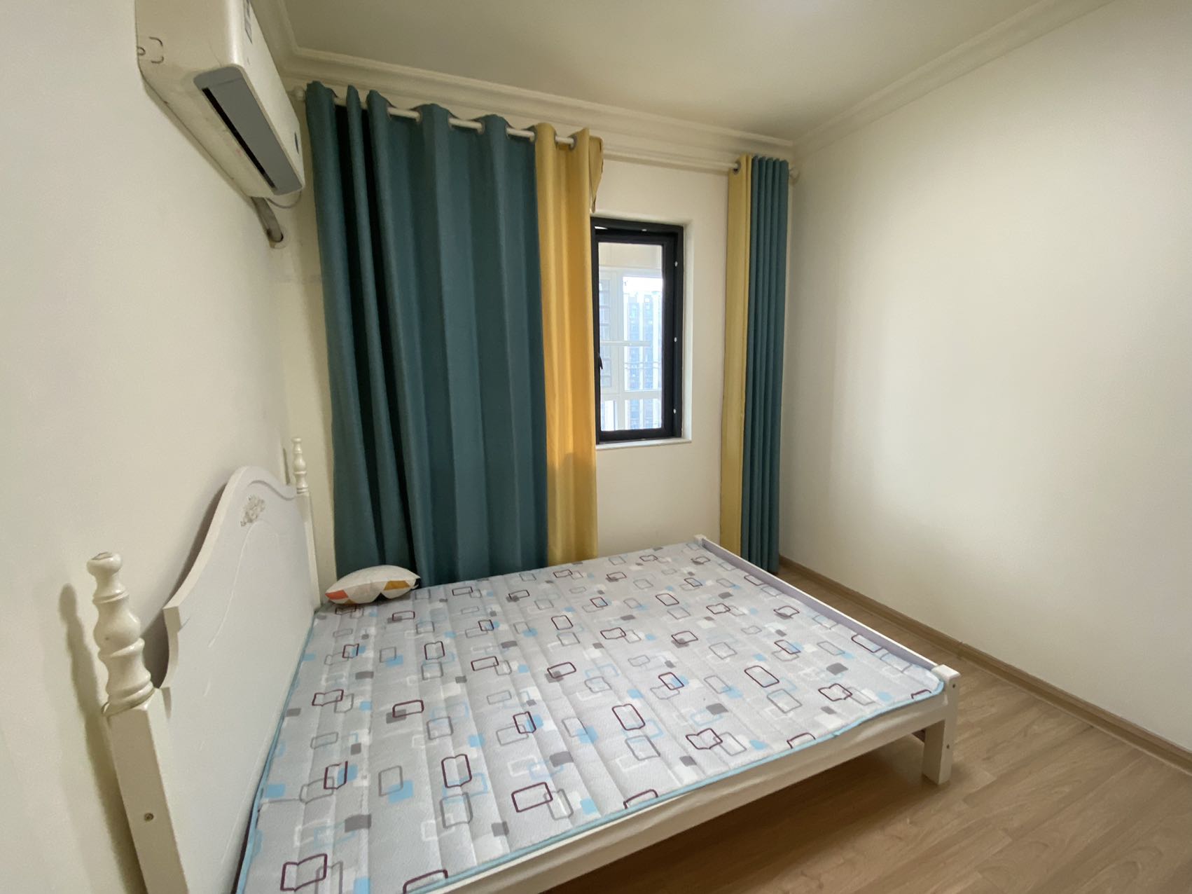 碧桂园梓山府 3室2厅2卫 1800.0元/月 碧桂园梓山府 3室2厅2卫 1800.0元/月室内图