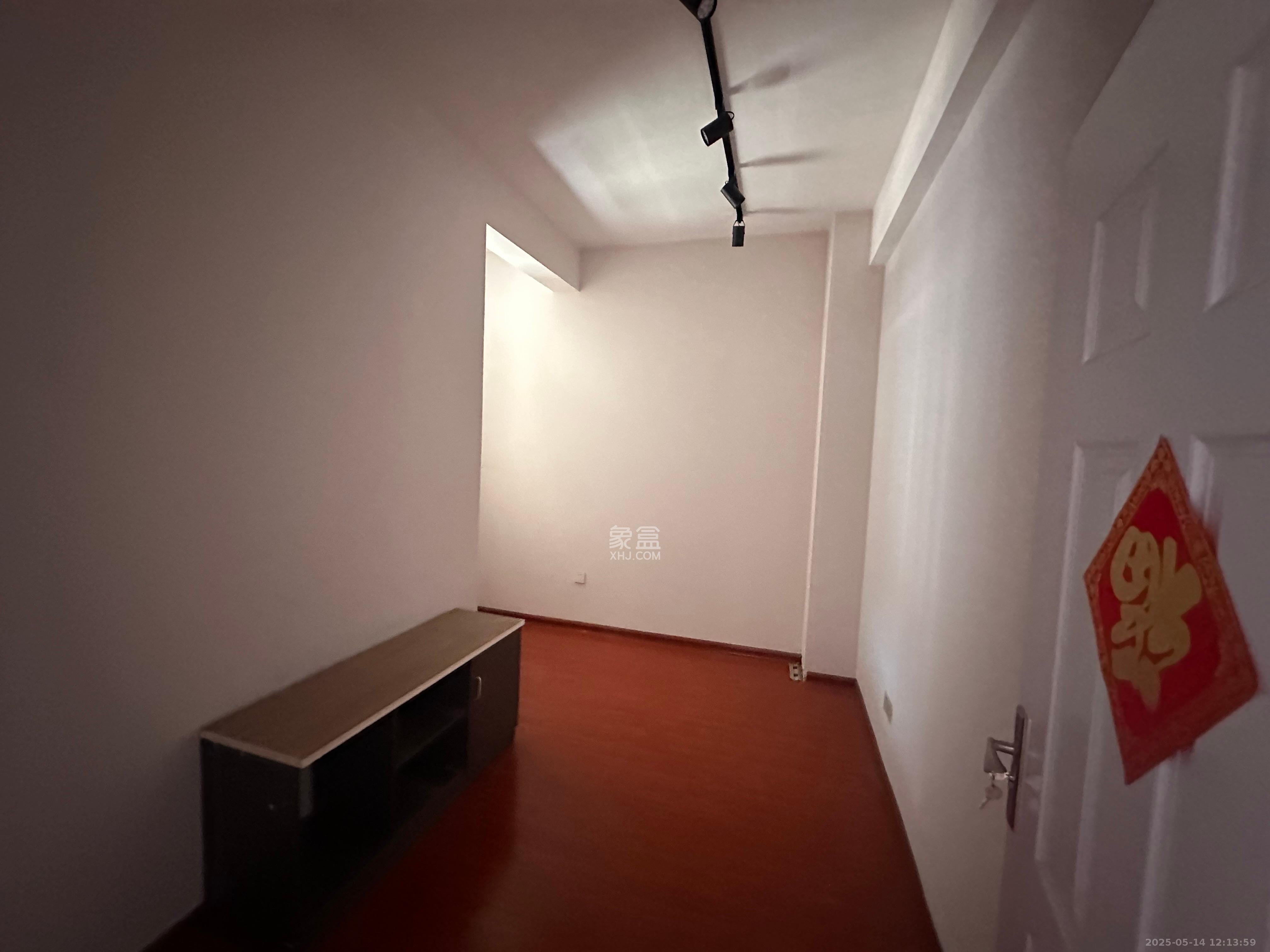 明昇壹城(明昇时代广场)一期  4室3厅2卫    5000.0元/月 明昇壹城(明昇时代广场)一期  4室3厅2卫    5000.0元/月室内图