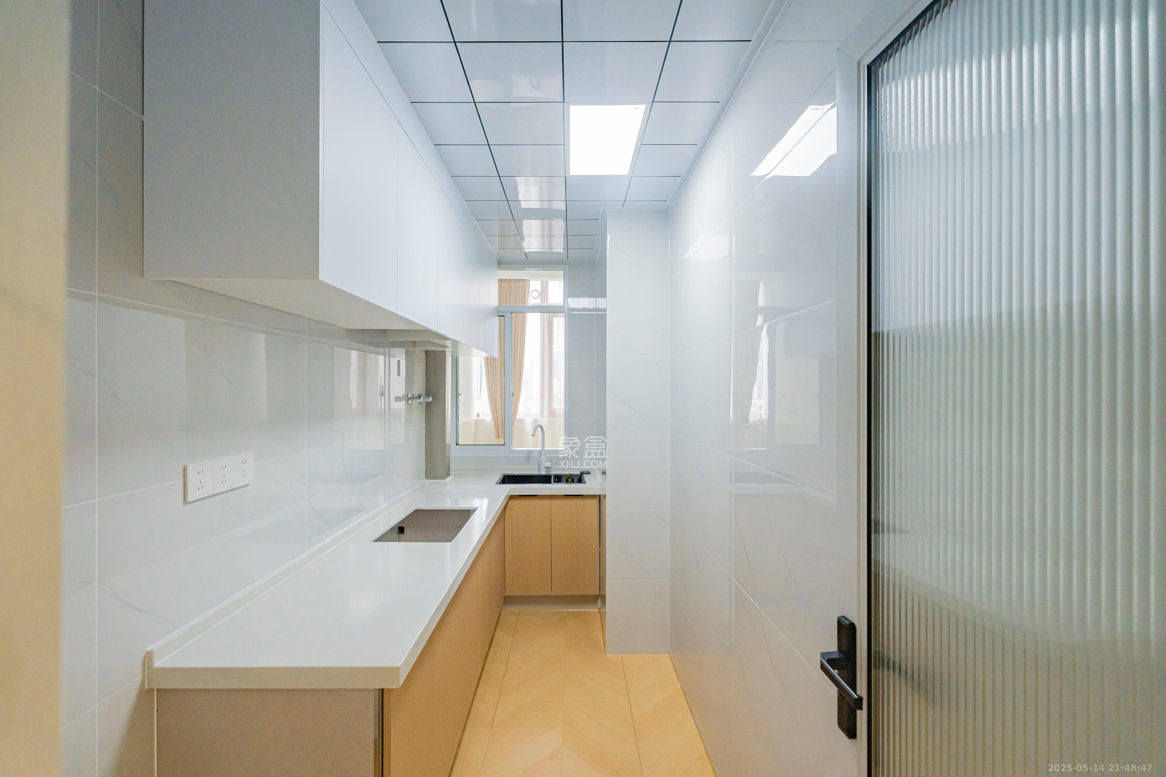 欧陆经典 3室2厅2卫 108.0万 欧陆经典 3室2厅2卫 108.0万厨房