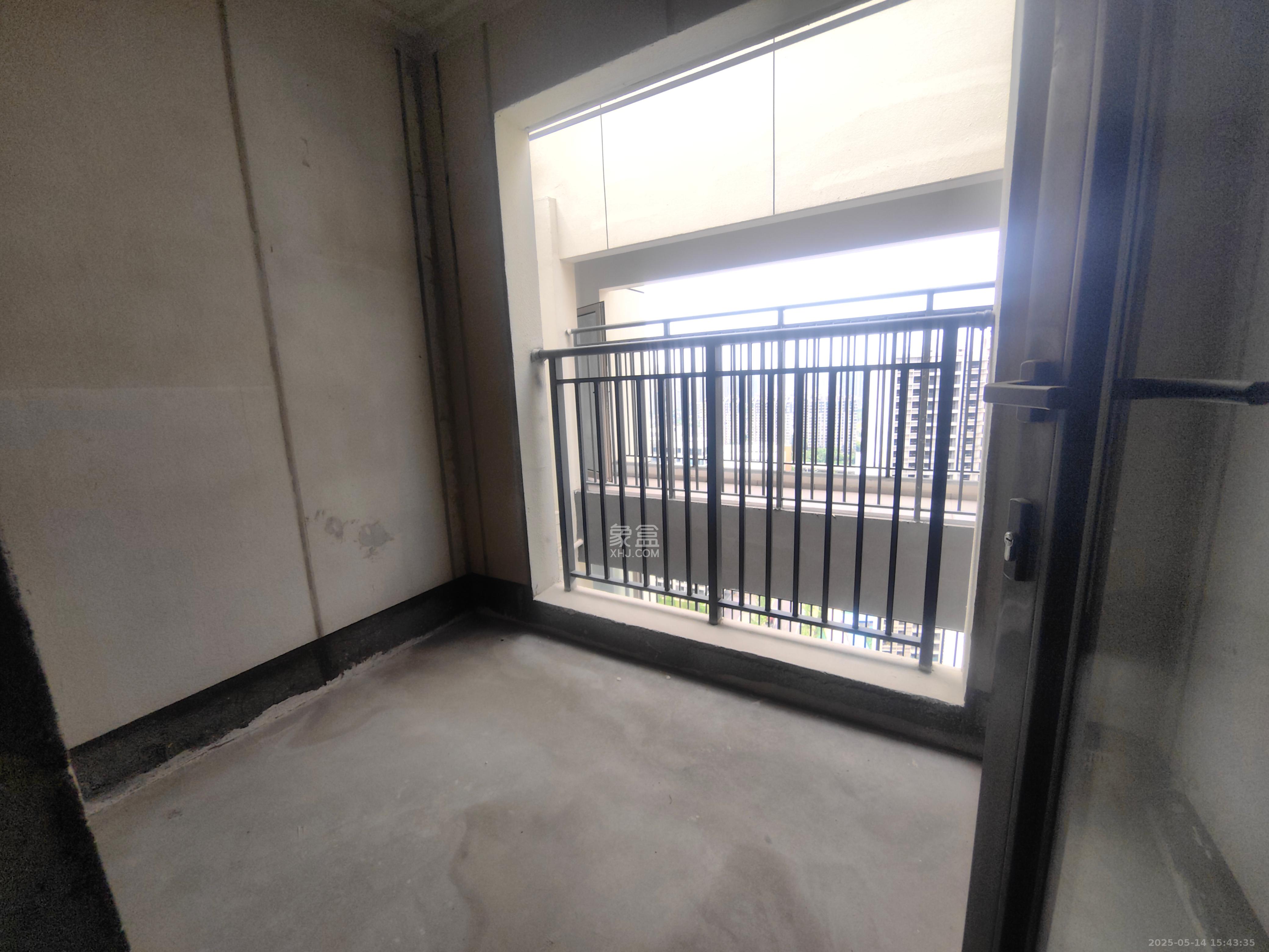 金茂长沙国际社区  3室2厅2卫    1500.0元/月 金茂长沙国际社区  3室2厅2卫    1500.0元/月室内图