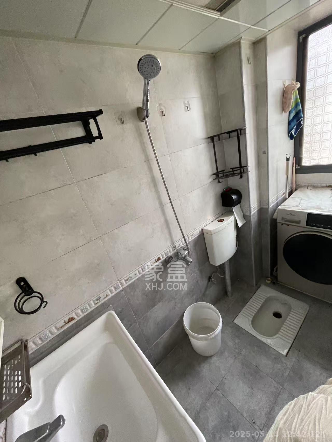 留芳嶺社區(qū)  2室2廳1衛(wèi)    2600.0元/月室內(nèi)圖