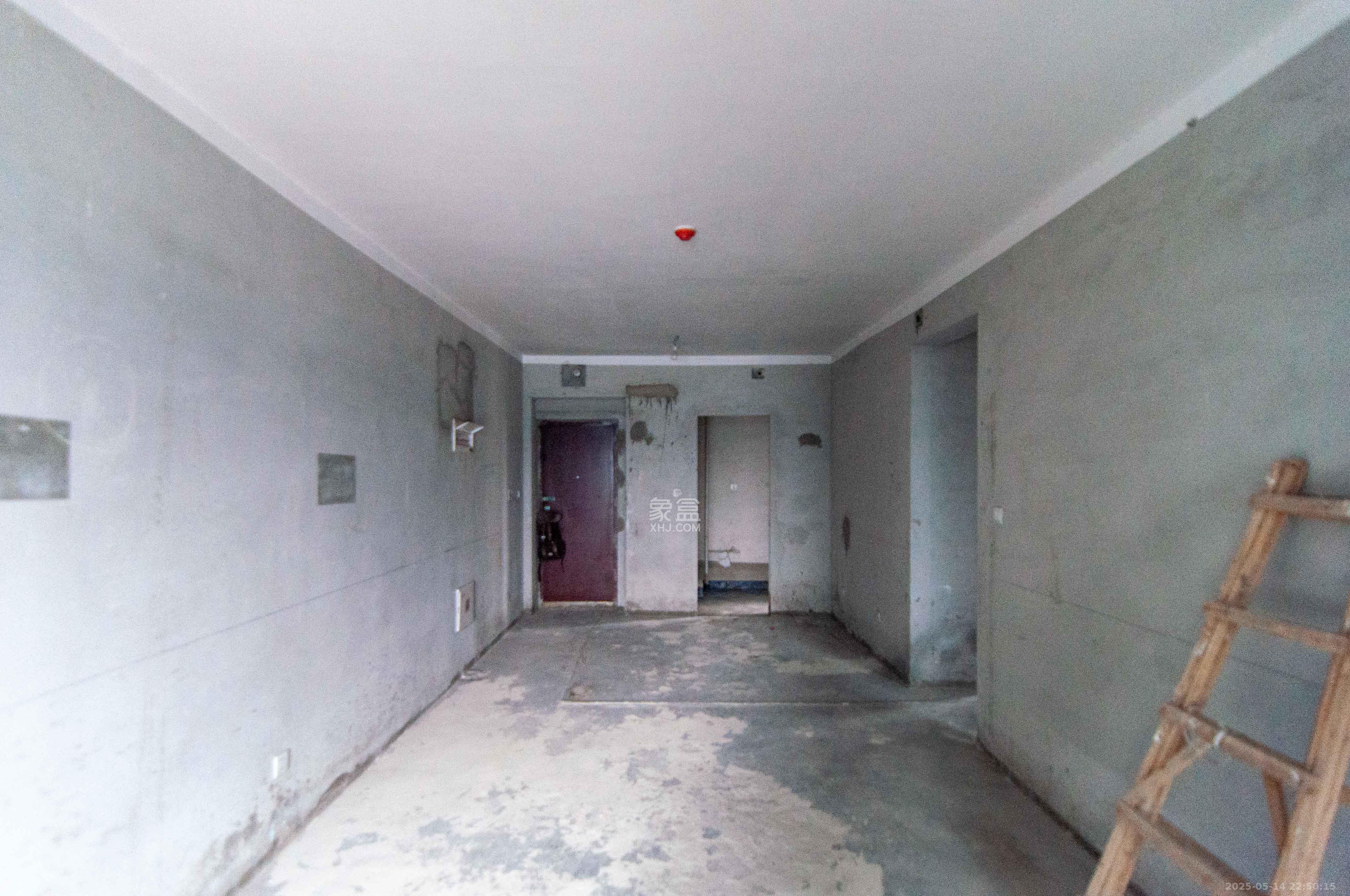 中建梅溪湖中心  3室2厅1卫   140.00万客厅