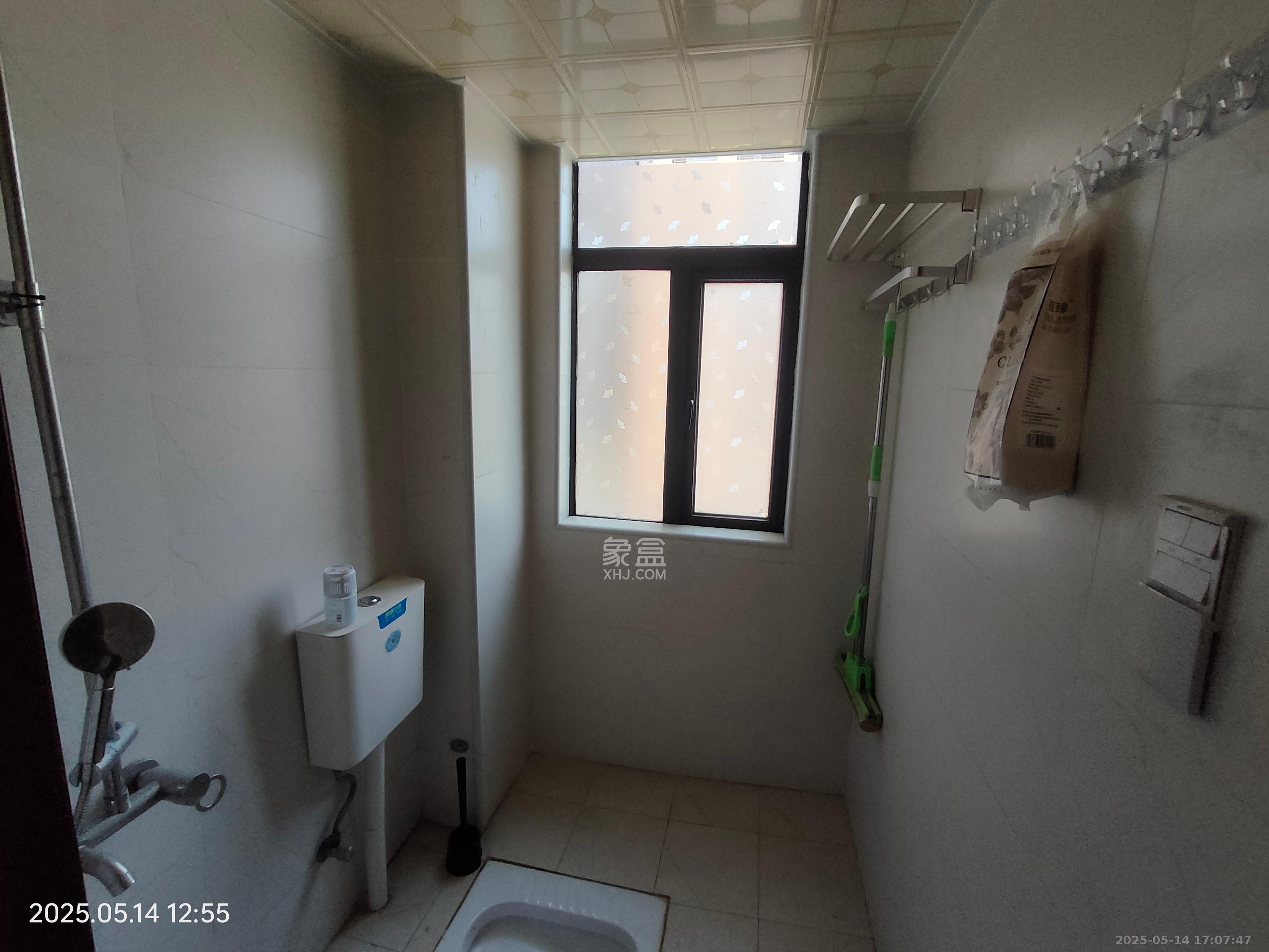 德润小区（丰升德润小区）  4室2厅1卫    3200.0元/月室内图