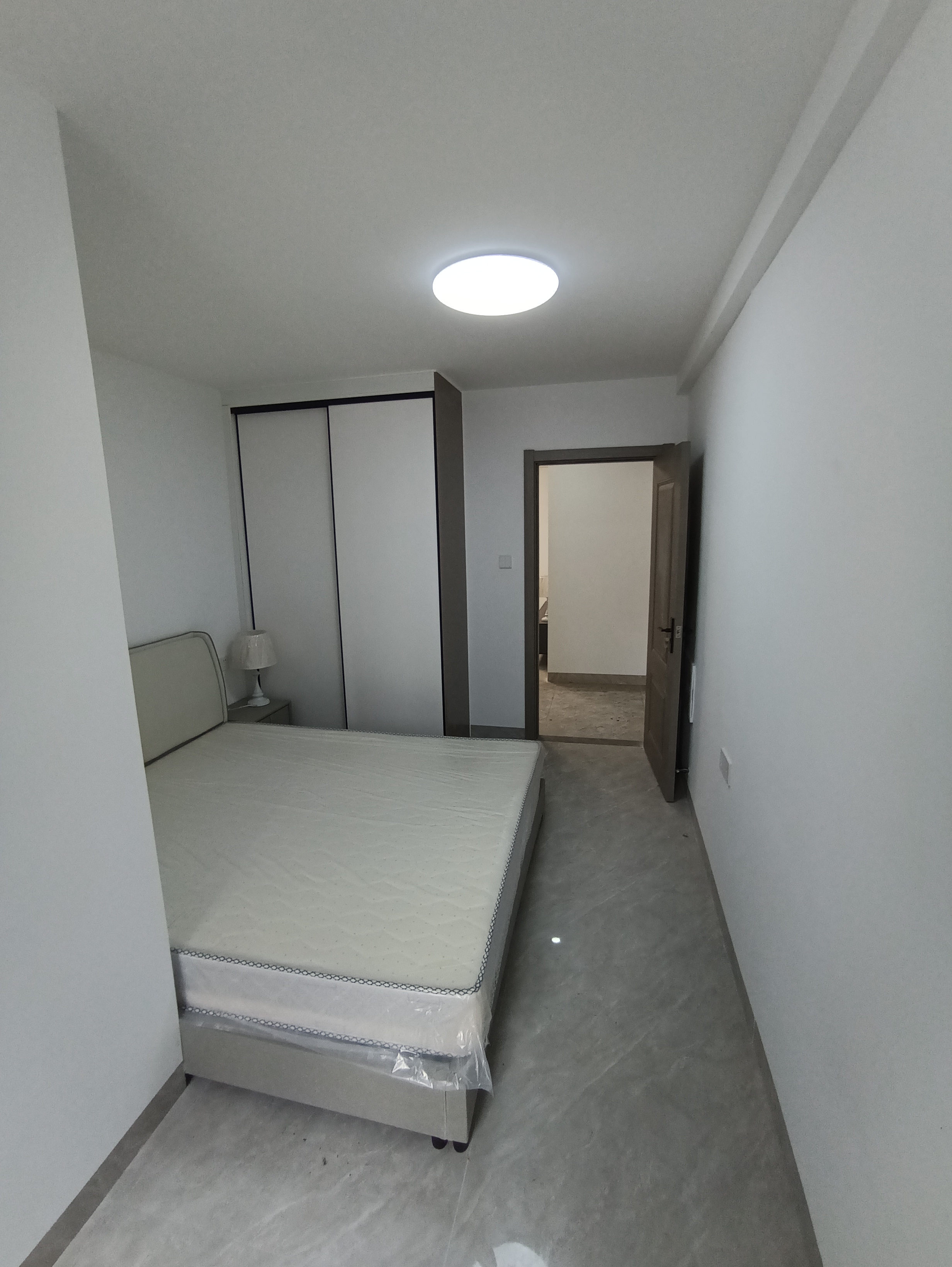 金竹园 5室2厅2卫 133.0万 金竹园 5室2厅2卫 133.0万客厅