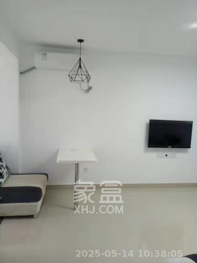 湘楚华庭  2室2厅1卫    1600.0元/月 湘楚华庭  2室2厅1卫    1600.0元/月室内图