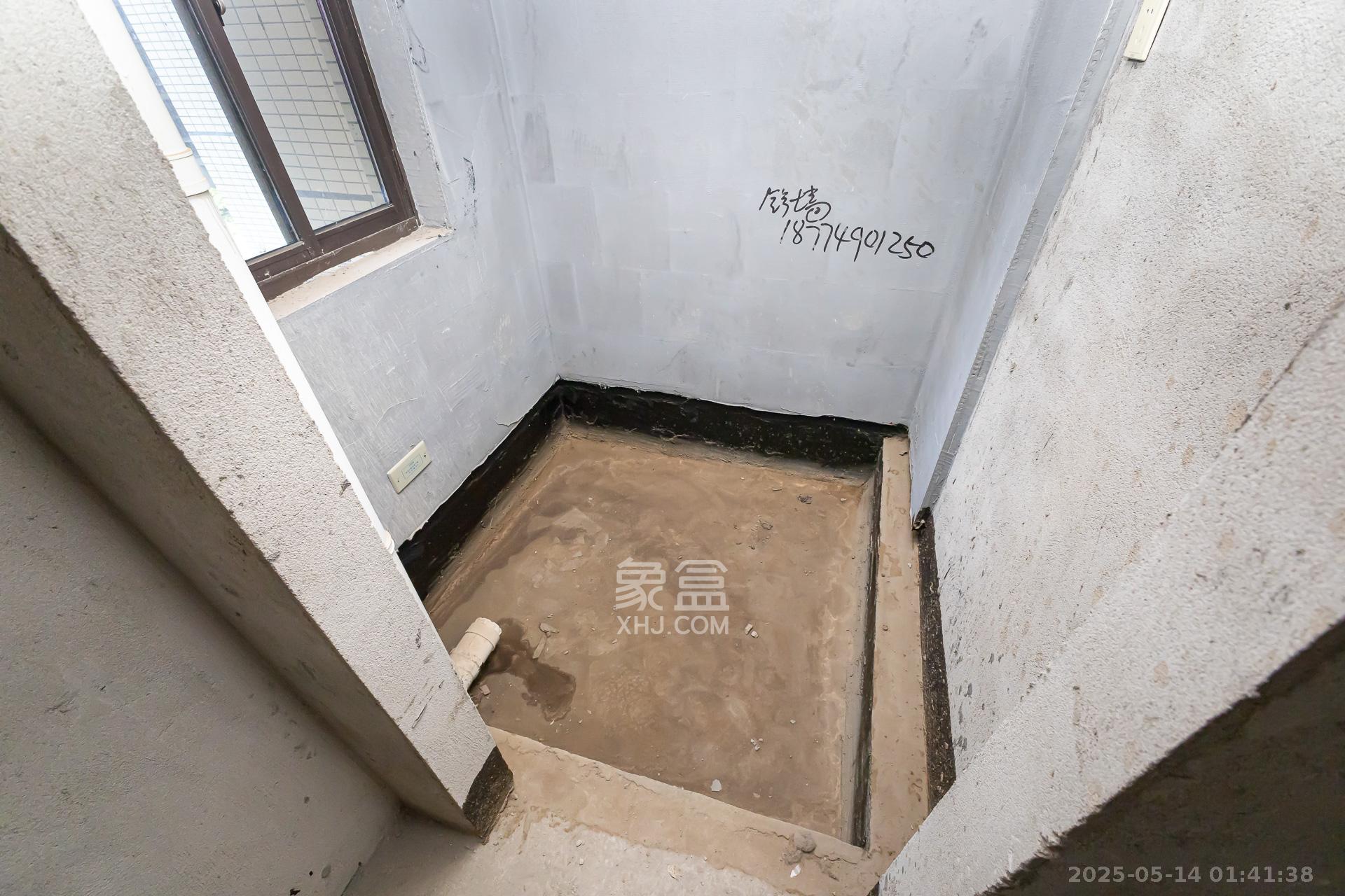 乾源国际 3室2厅2卫 74.0万 乾源国际 3室2厅2卫 74.0万卫生间