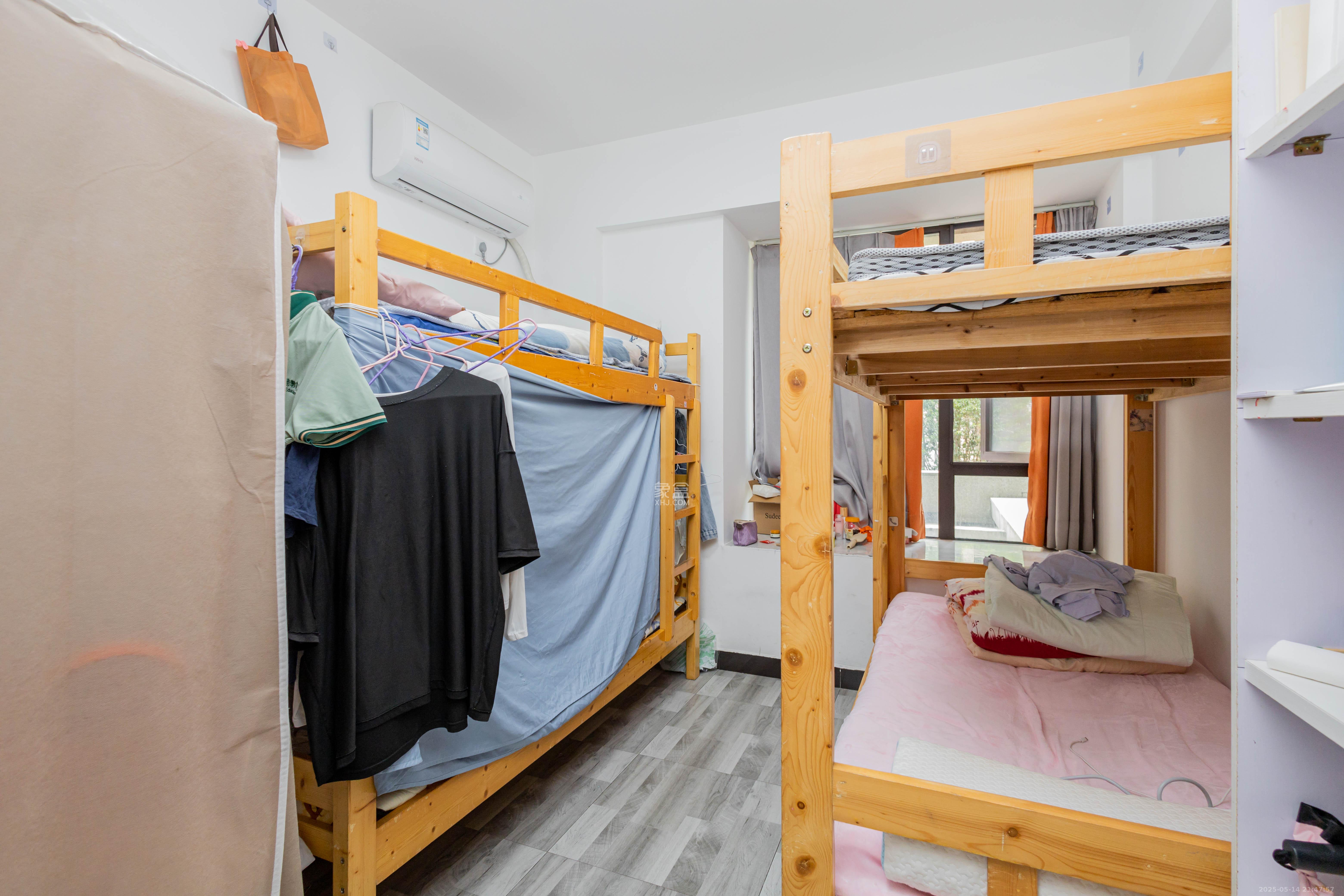 映悦星府 4室2厅2卫 73.0万 映悦星府 4室2厅2卫 73.0万卧室