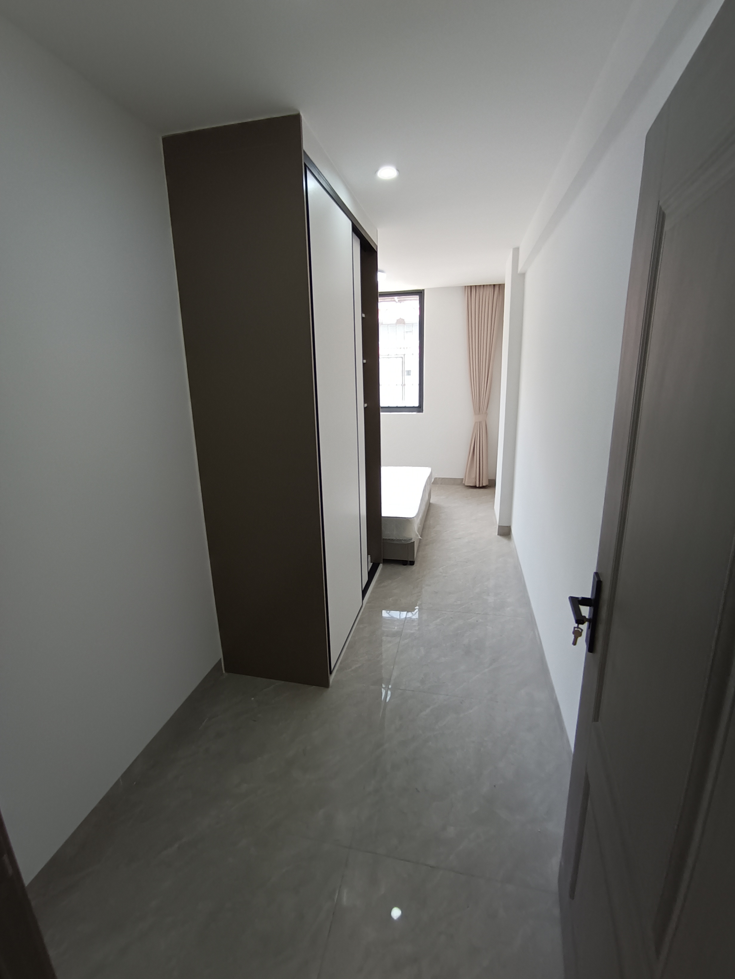 金竹园 5室2厅2卫 133.0万 金竹园 5室2厅2卫 133.0万客厅