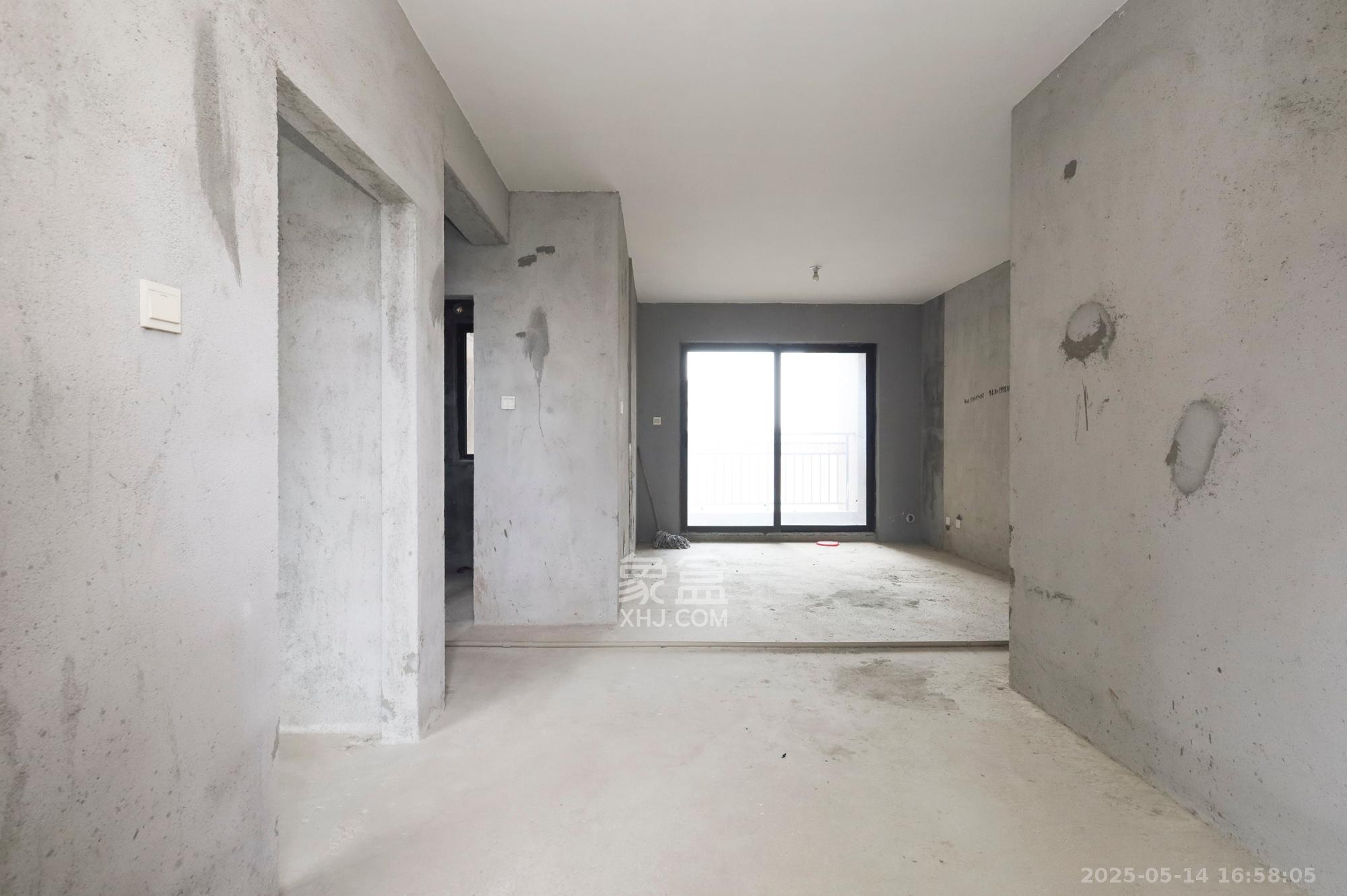 鸿邦国际城 3室2厅2卫 65.0万 鸿邦国际城 3室2厅2卫 65.0万客厅