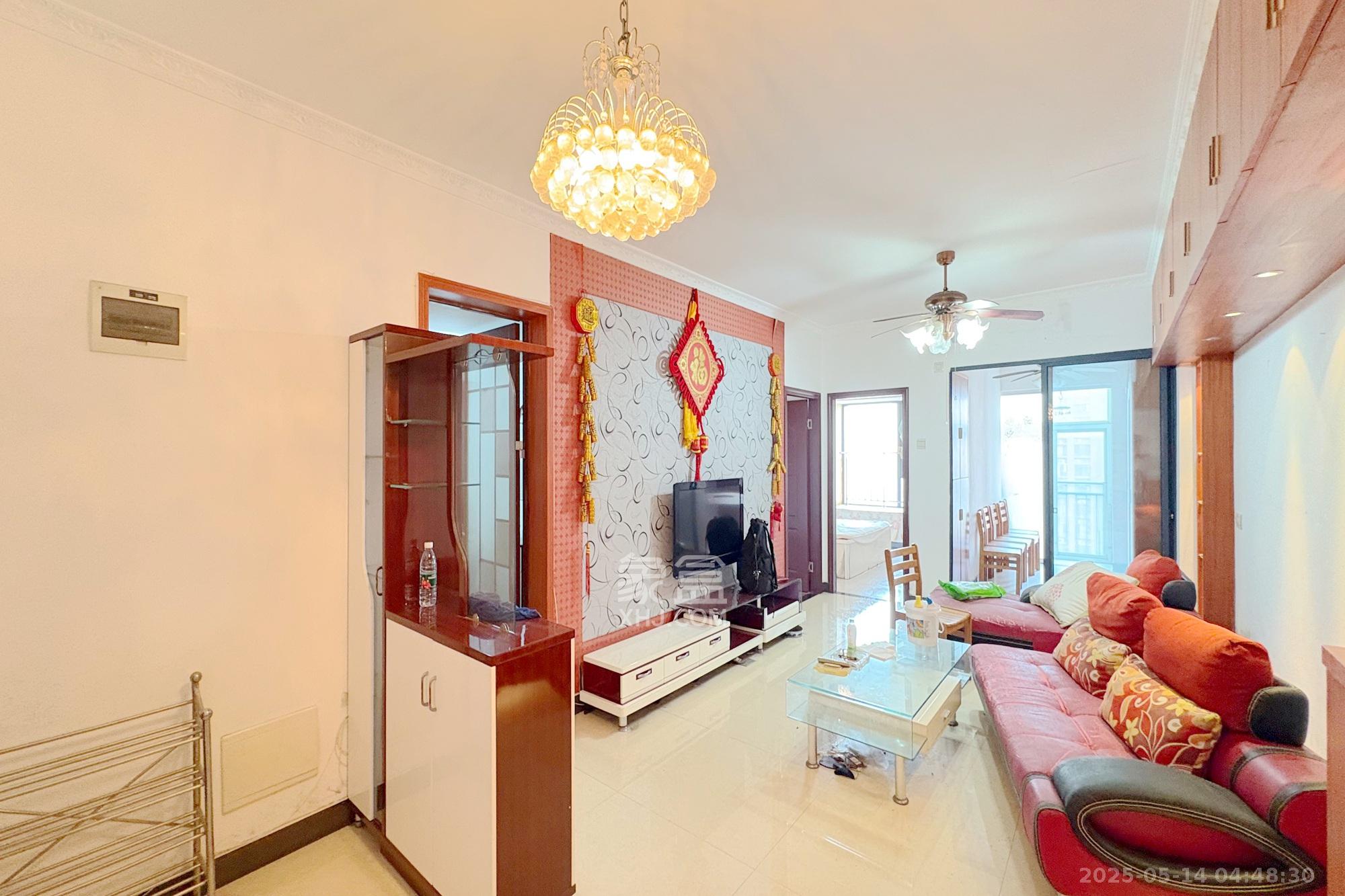 万象新天  3室2厅1卫    76.8万 万象新天  3室2厅1卫    76.8万客厅