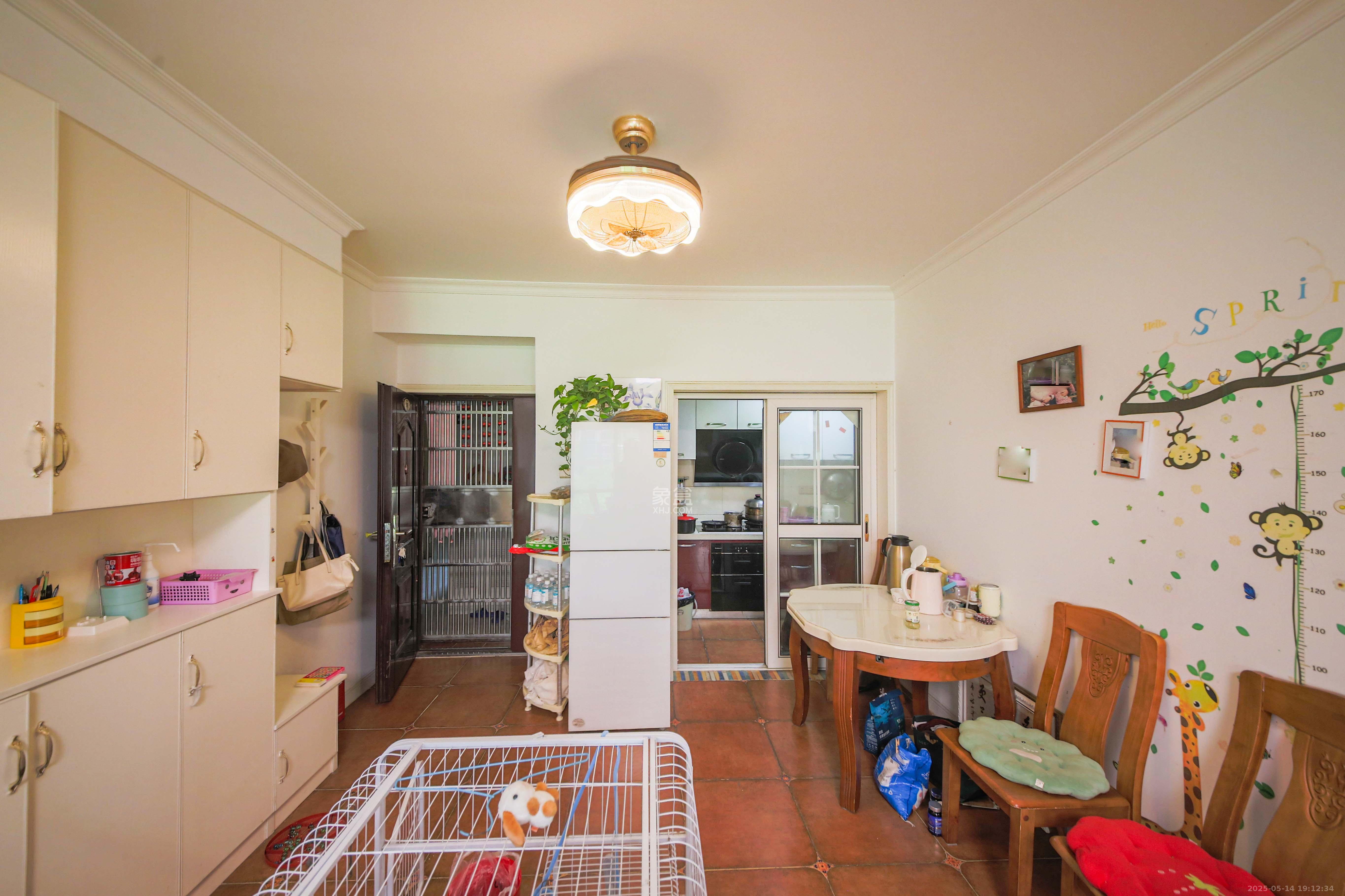 和庄  3室1厅2卫    108.0万 和庄  3室1厅2卫    108.0万客厅