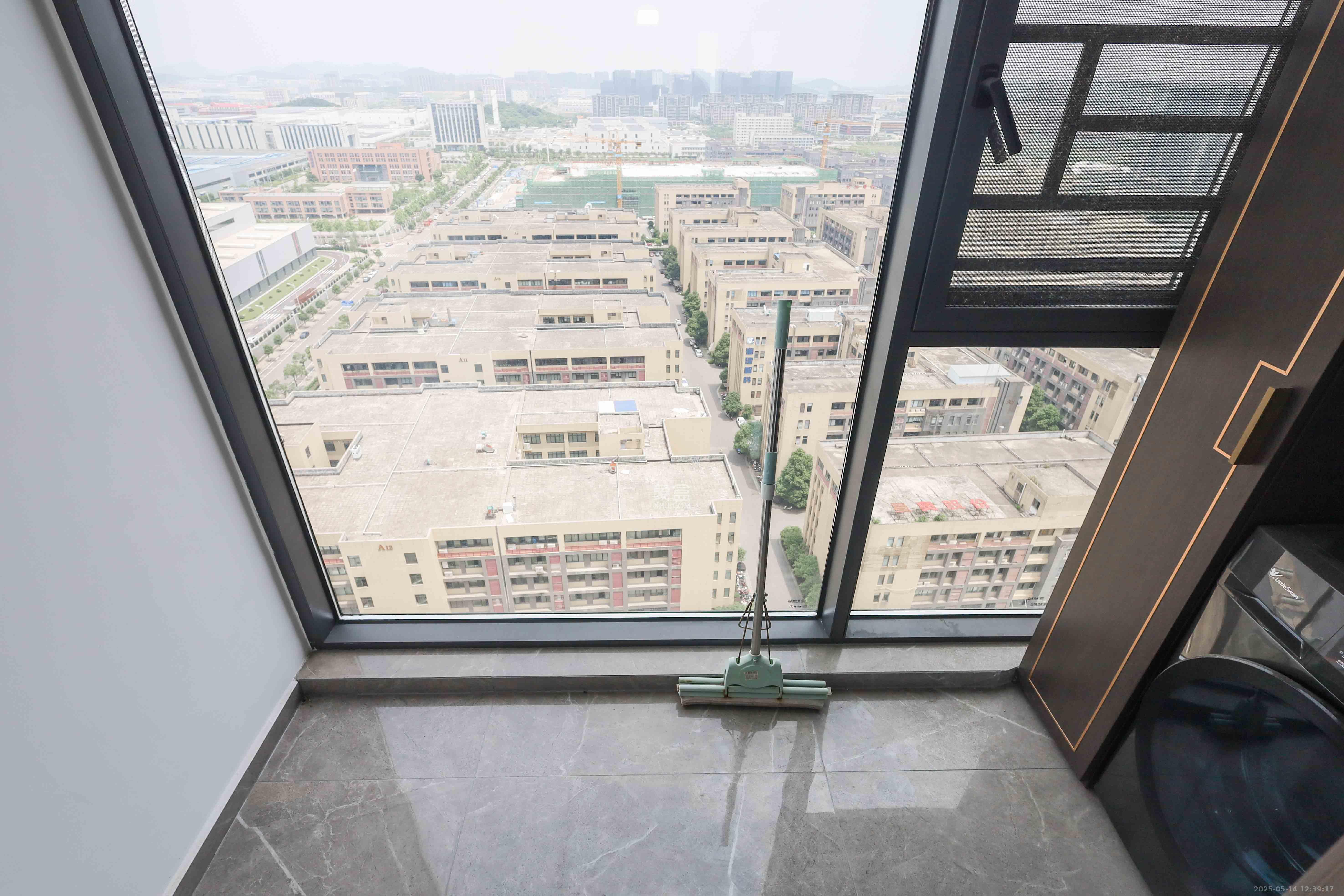 阳光城翡丽云邸  4室2厅2卫    136.0万阳台