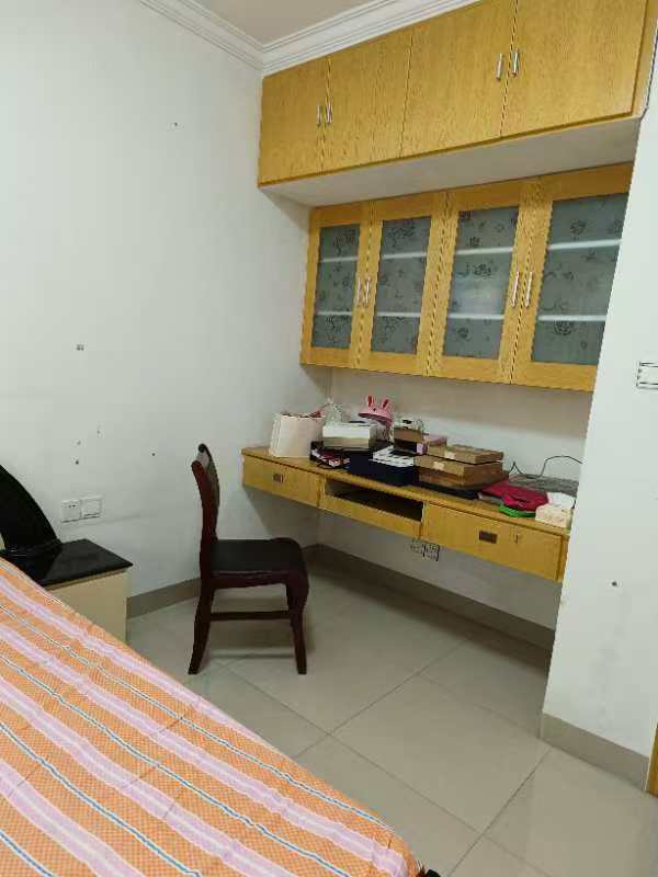 长湖小区 3室2厅1卫 1200.0元/月 长湖小区 3室2厅1卫 1200.0元/月室内图