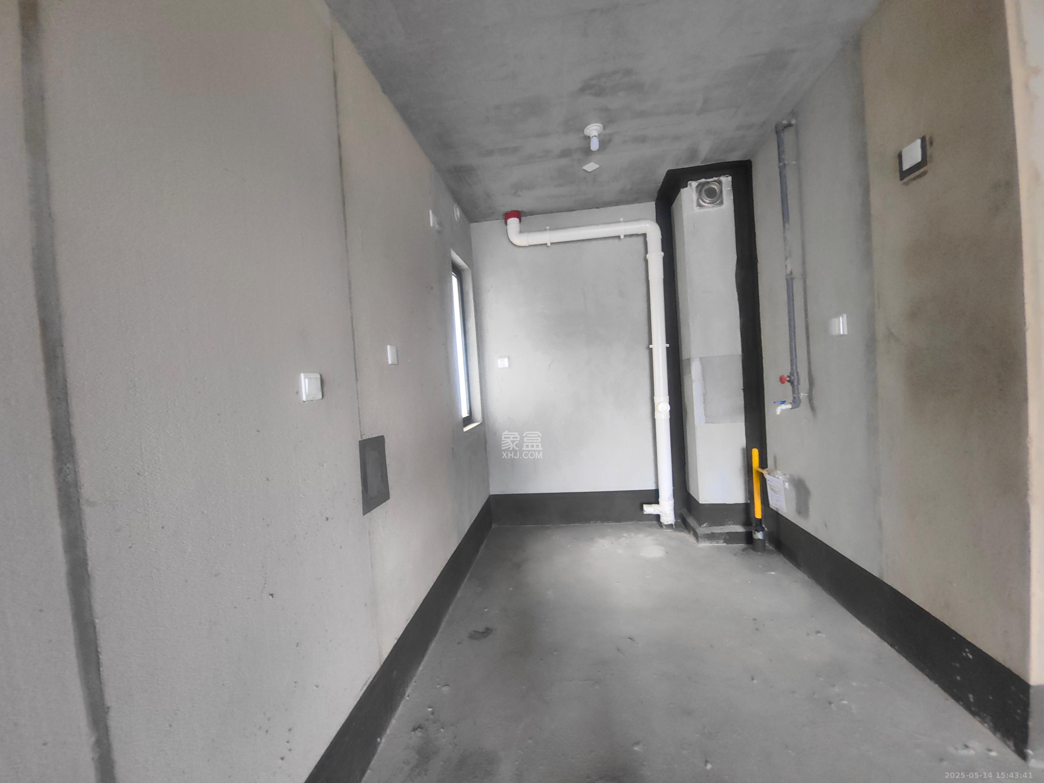 金茂长沙国际社区  3室2厅2卫    1500.0元/月 金茂长沙国际社区  3室2厅2卫    1500.0元/月室内图