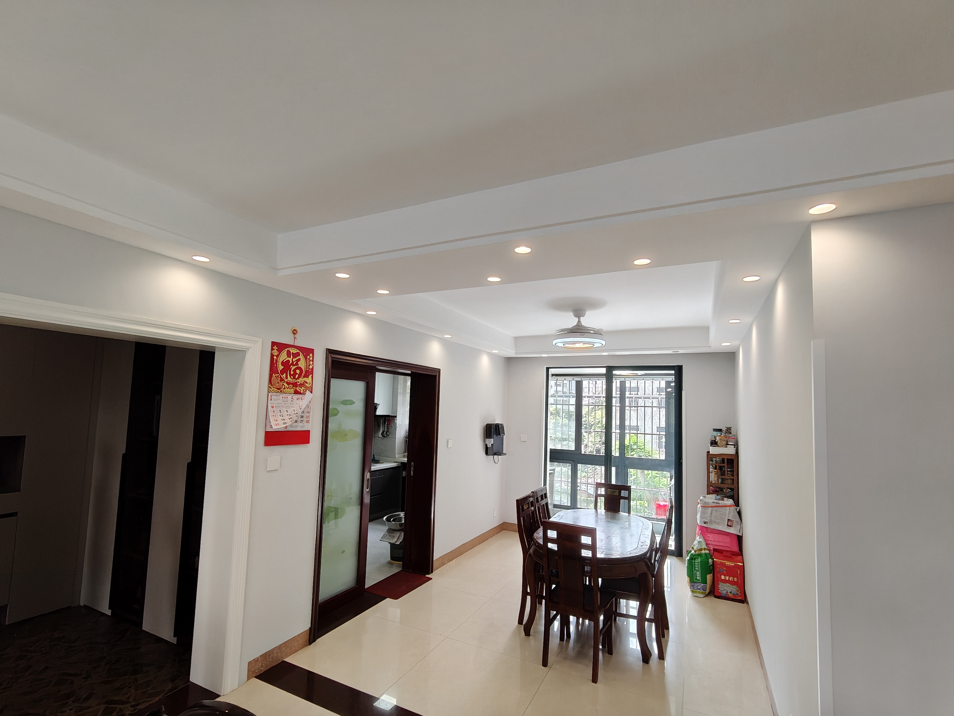 都市森林  3室2厅2卫    238.0万 都市森林  3室2厅2卫    238.0万客厅