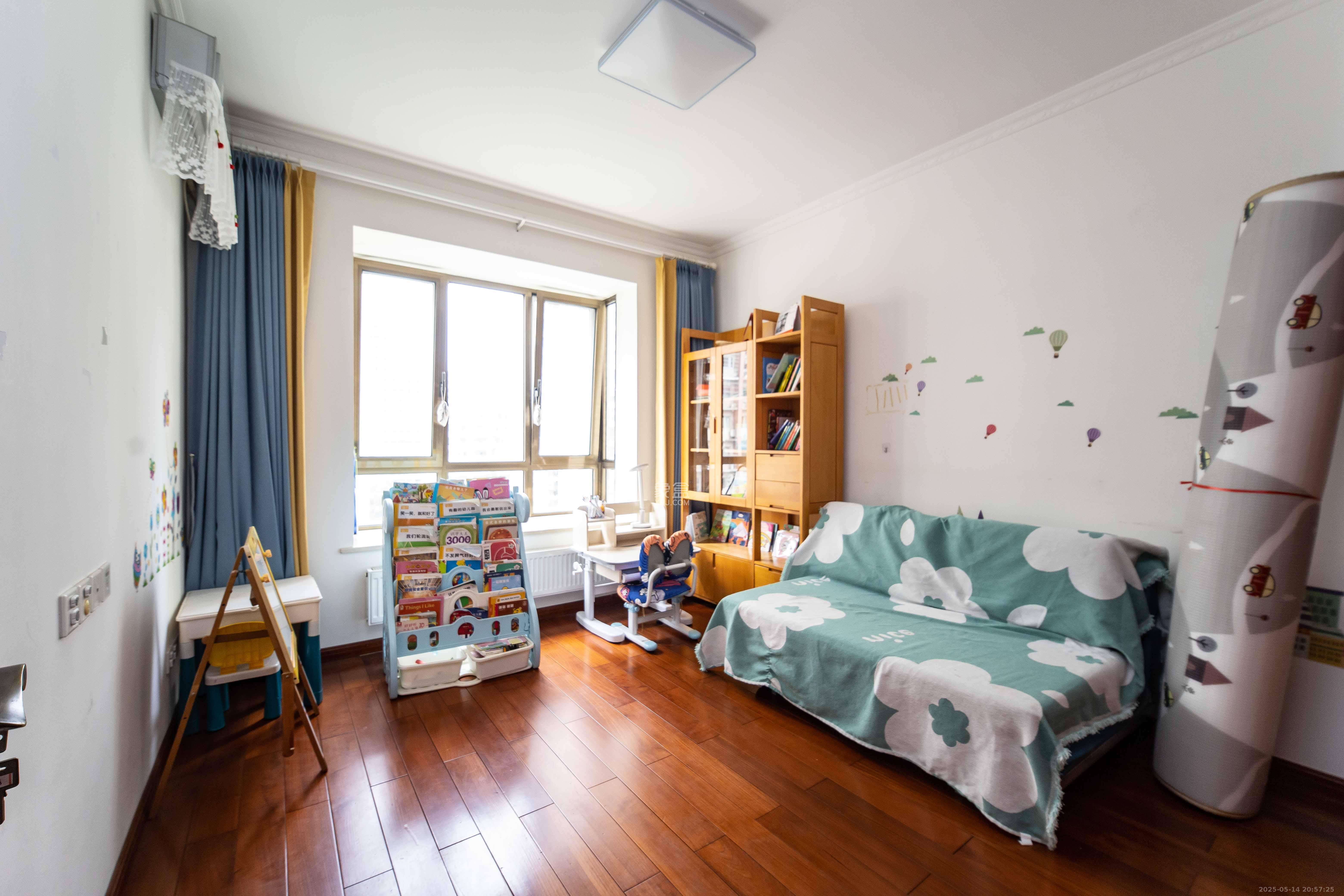 腾达家园（市交通局职工宿舍）  5室3厅2卫    5000.0元/月室内图