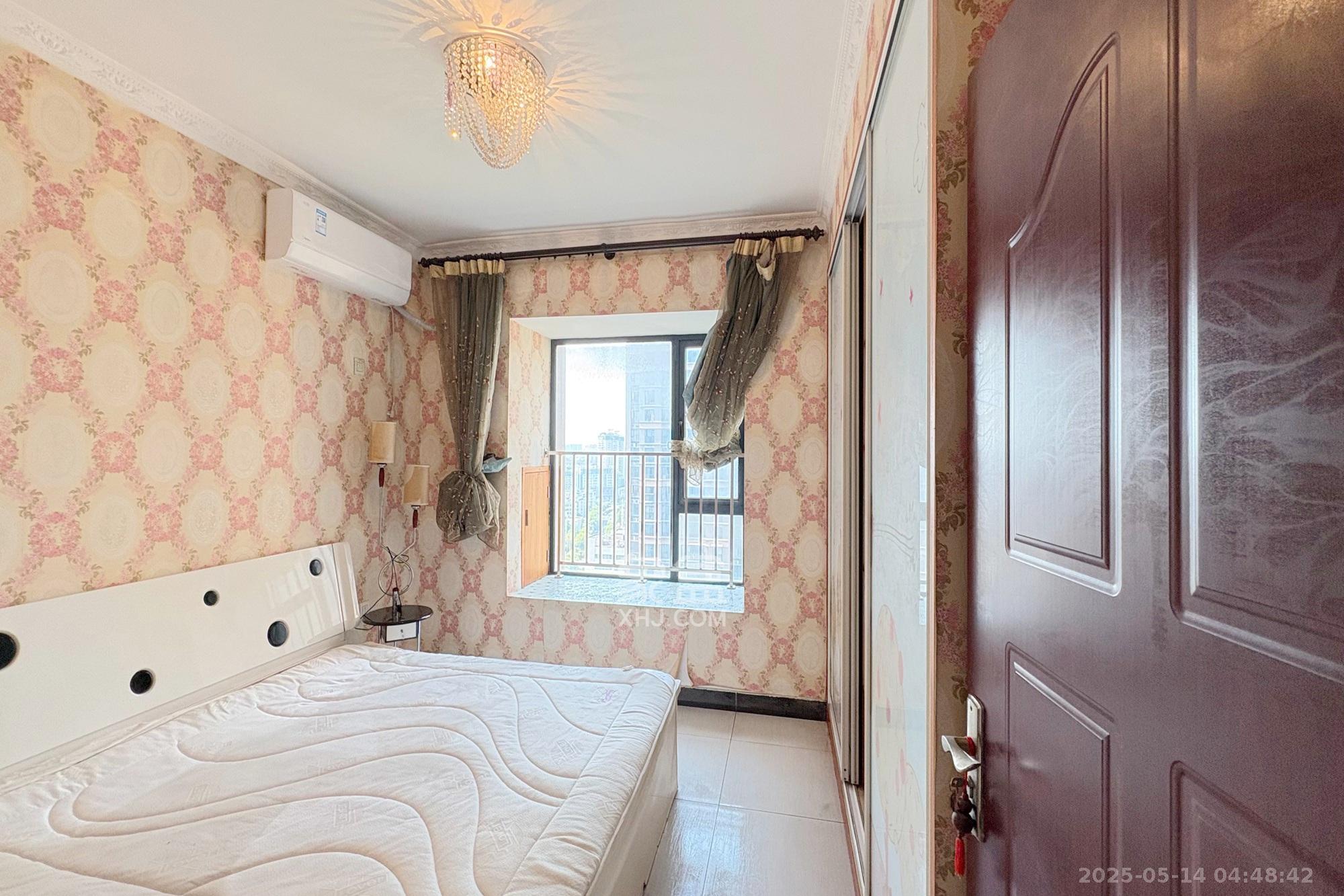 万象新天  3室2厅1卫    76.8万 万象新天  3室2厅1卫    76.8万卧室