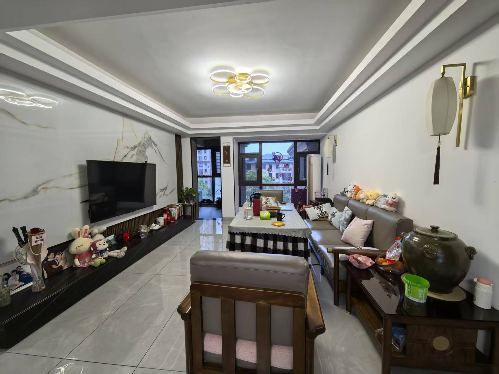 怡河园 4室2厅2卫 138.0万 怡河园 4室2厅2卫 138.0万客厅