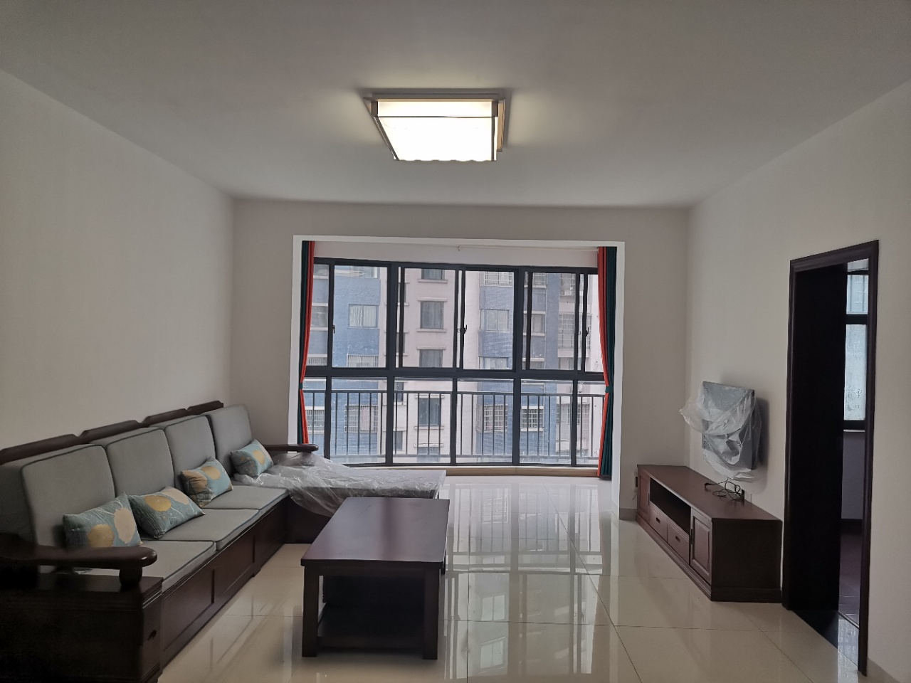 世纪嘉苑 3室2厅2卫 53.8万 世纪嘉苑 3室2厅2卫 53.8万室内图