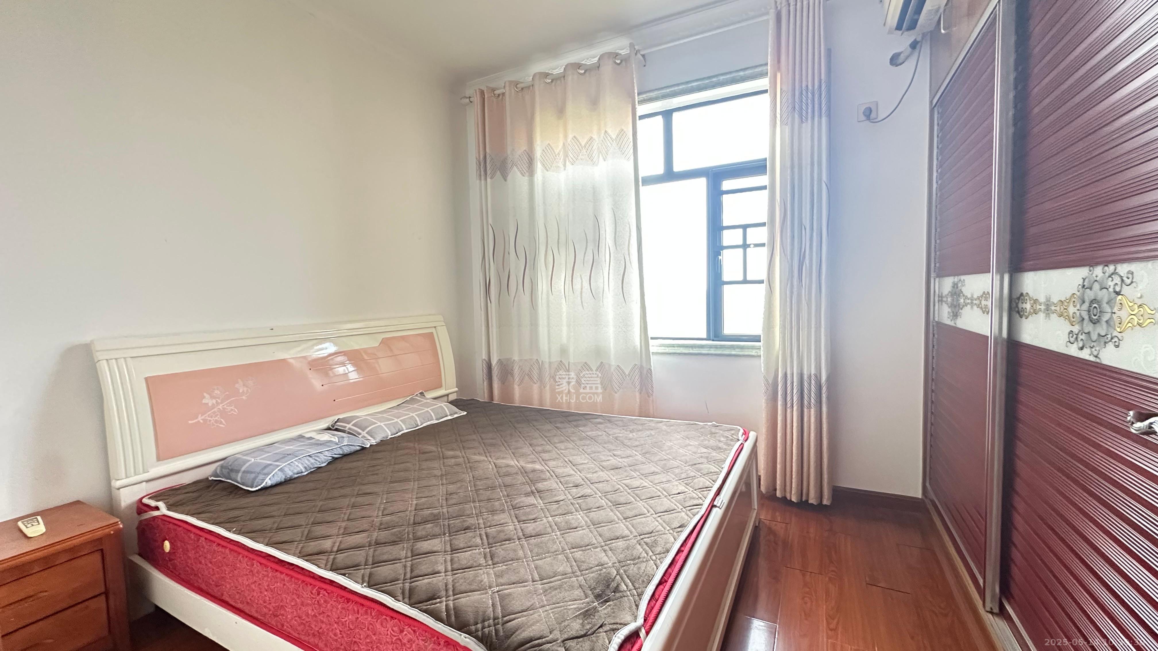 辉煌国际城二期 4室2厅1卫 3800.0元/月 辉煌国际城二期 4室2厅1卫 3800.0元/月室内图