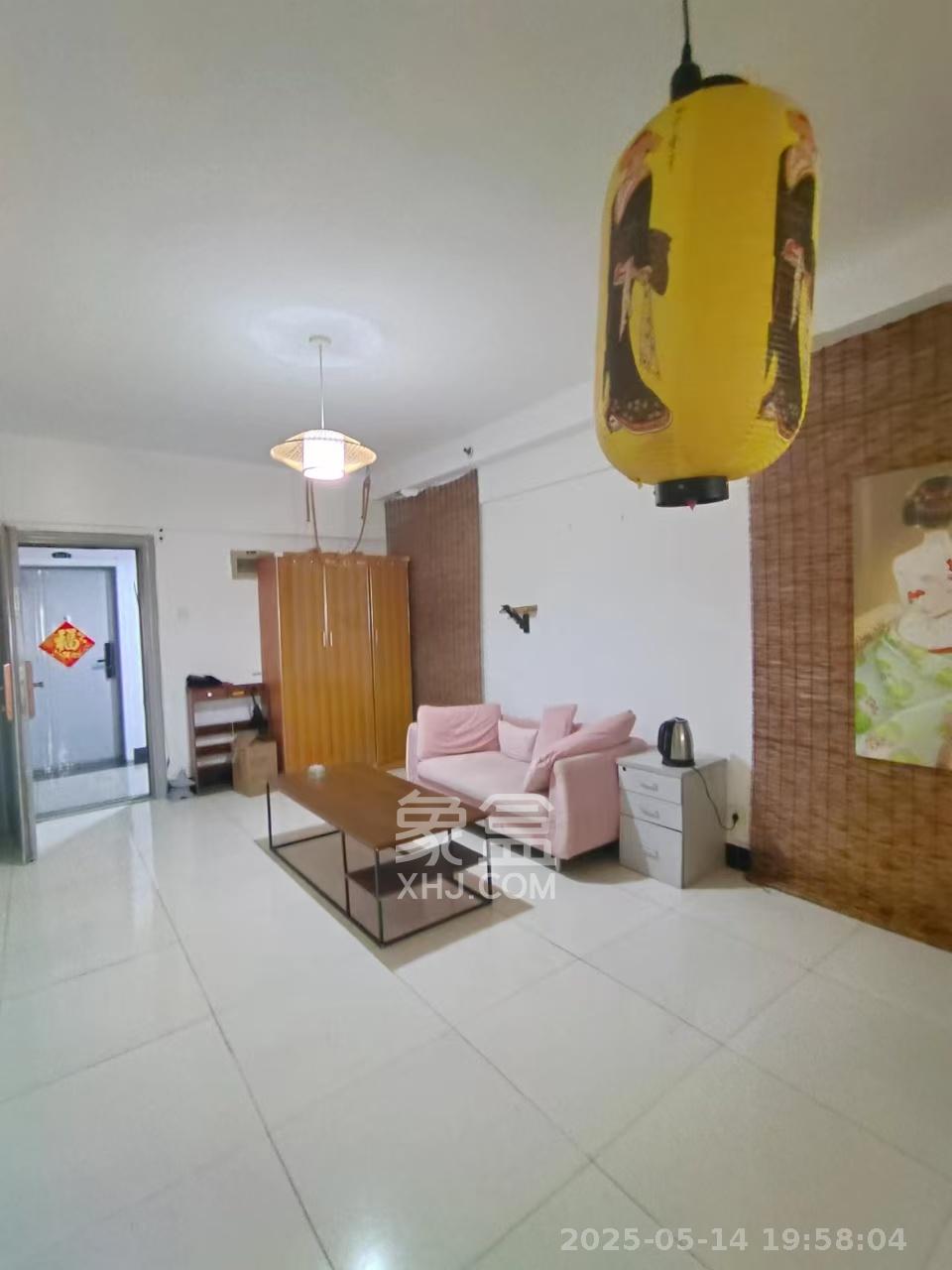 湘域中央 1室1厅1卫 2580.0元/月 湘域中央 1室1厅1卫 2580.0元/月室内图