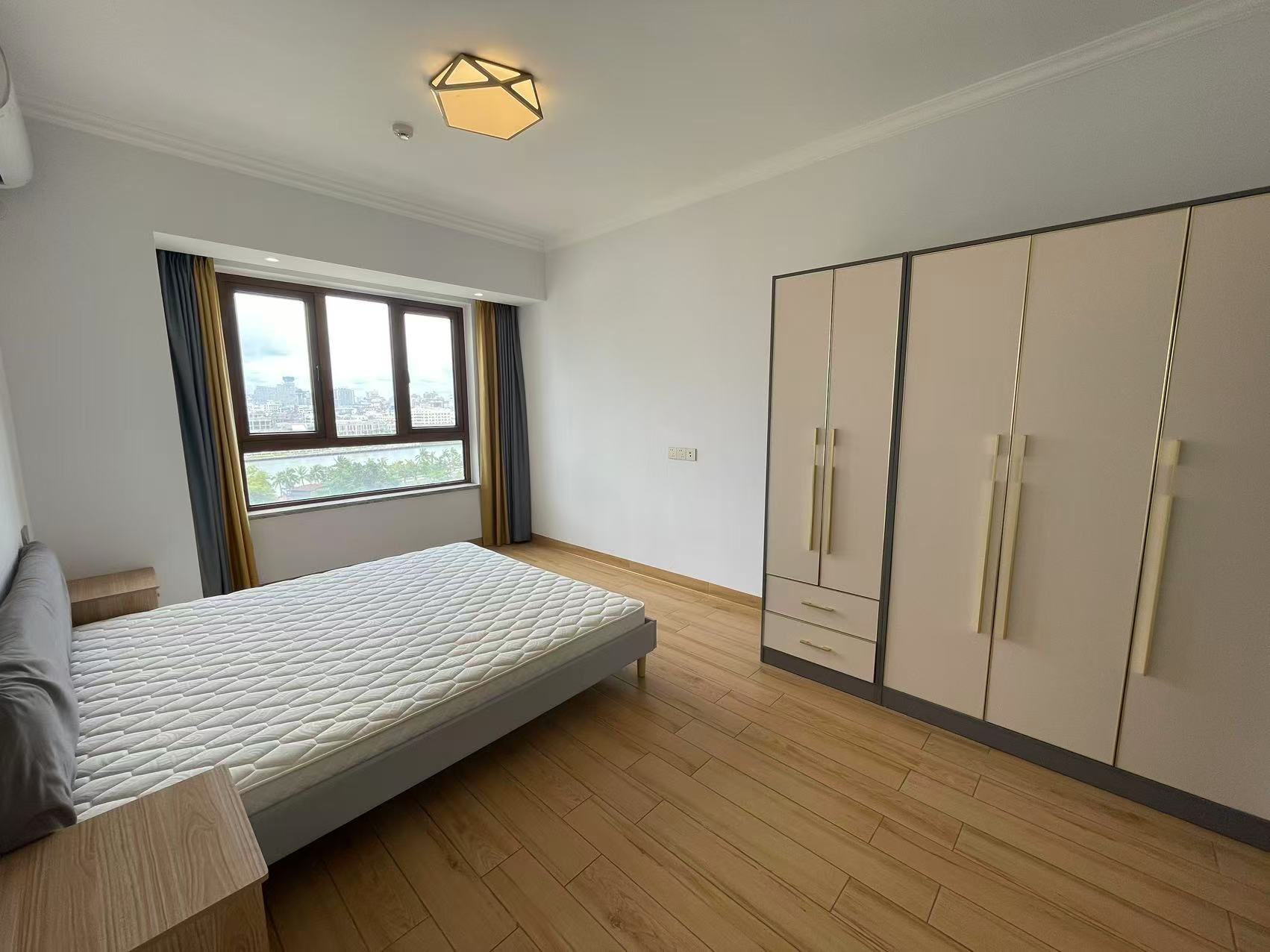 西溪里二期  3室2厅2卫    4300.0元/月 西溪里二期  3室2厅2卫    4300.0元/月室内图