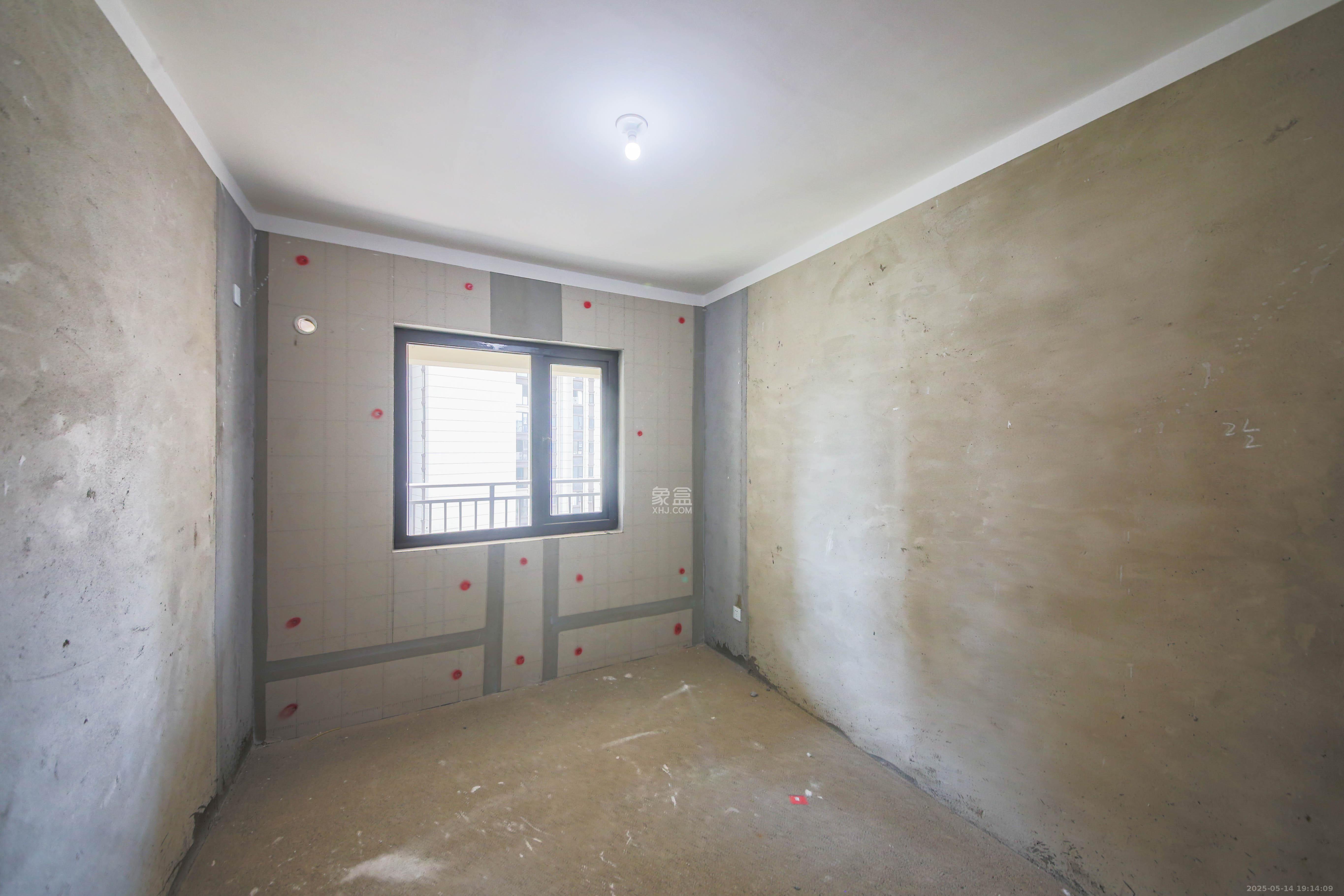 克拉美丽山庄(晟领国际) 3室2厅1卫 100.0万 克拉美丽山庄(晟领国际) 3室2厅1卫 100.0万卧室