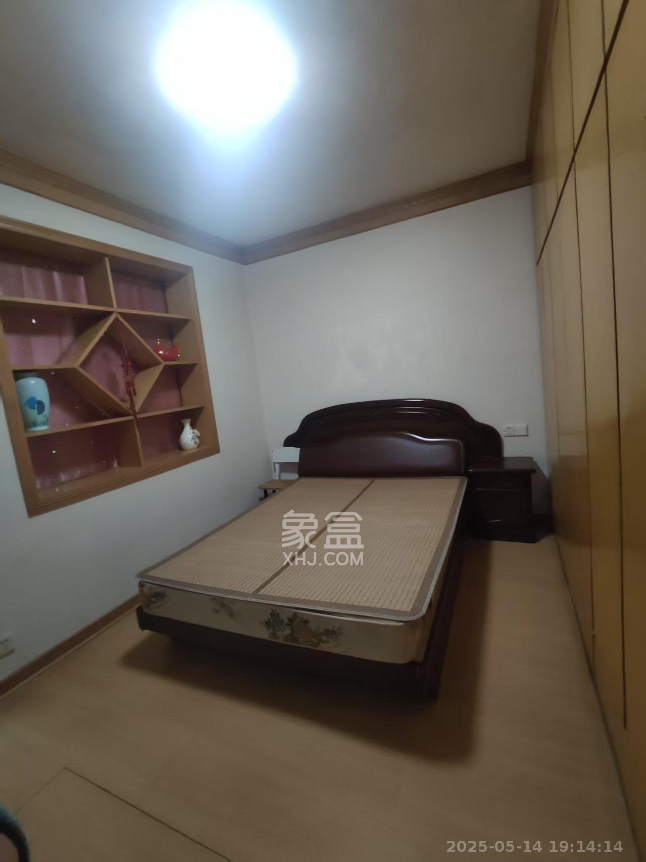 茶园坡社区(原王家冲社区)  2室1厅1卫   1400.00元/月室内图