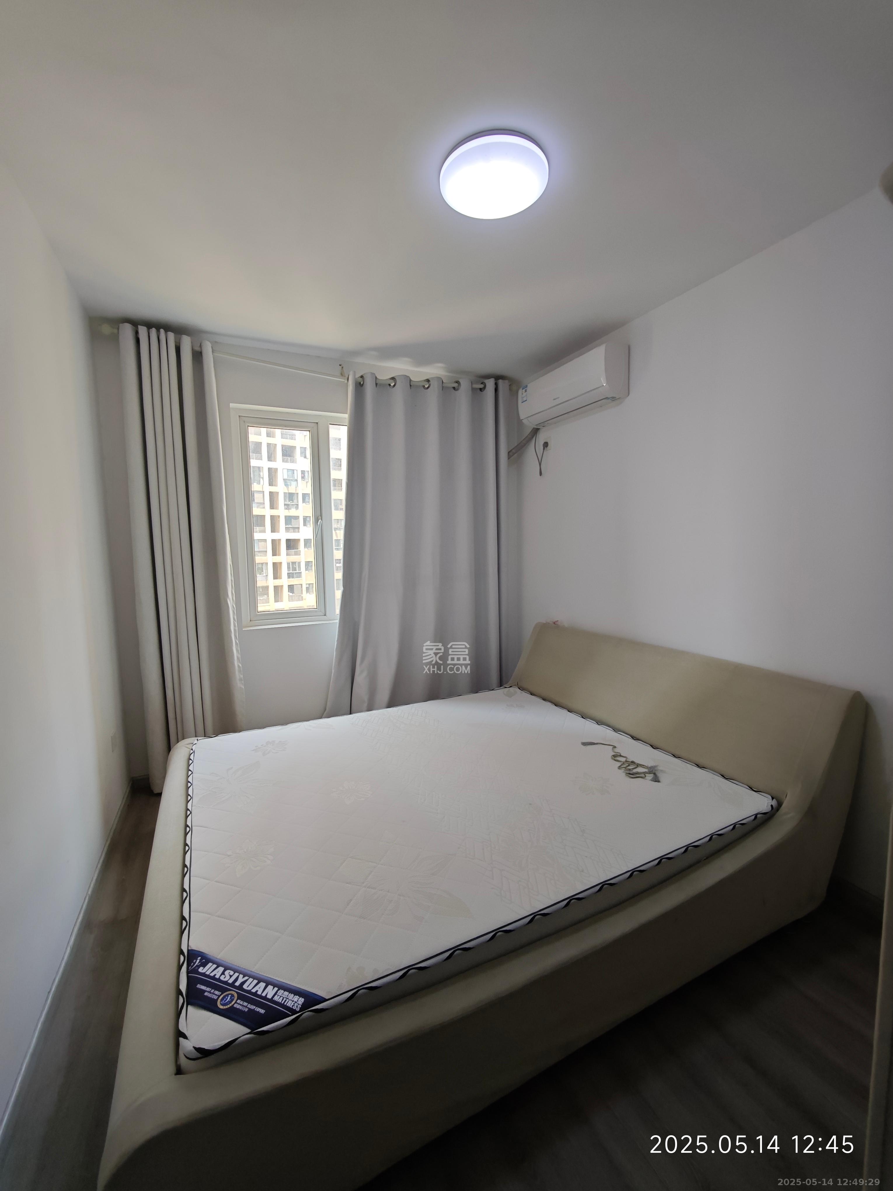 金地三千府(金地湖山樾、金地自在城)  4室2厅2卫    2000.0元/月 金地三千府(金地湖山樾、金地自在城)  4室2厅2卫    2000.0元/月