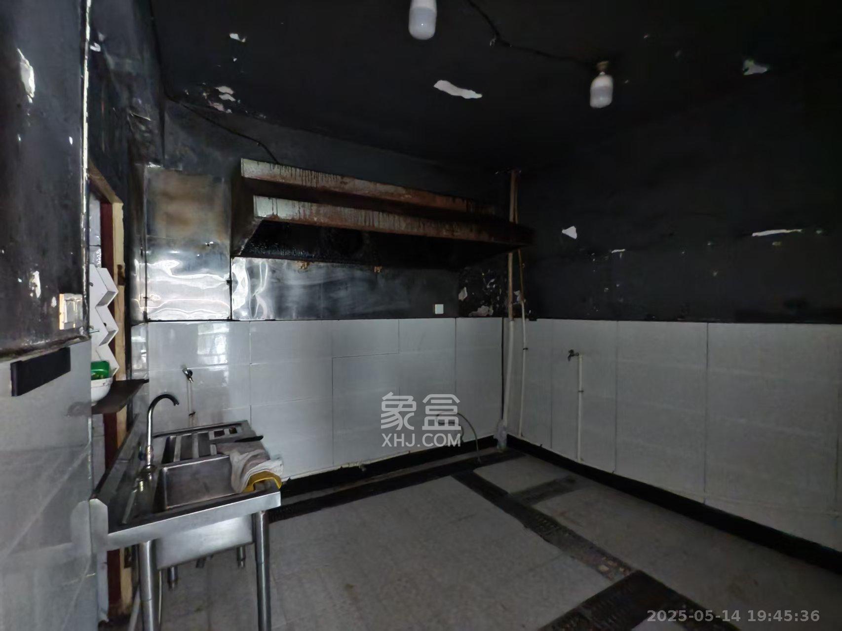 和乐街散盘  1室1厅1卫    4800.0元/月 和乐街散盘  1室1厅1卫    4800.0元/月室内图1