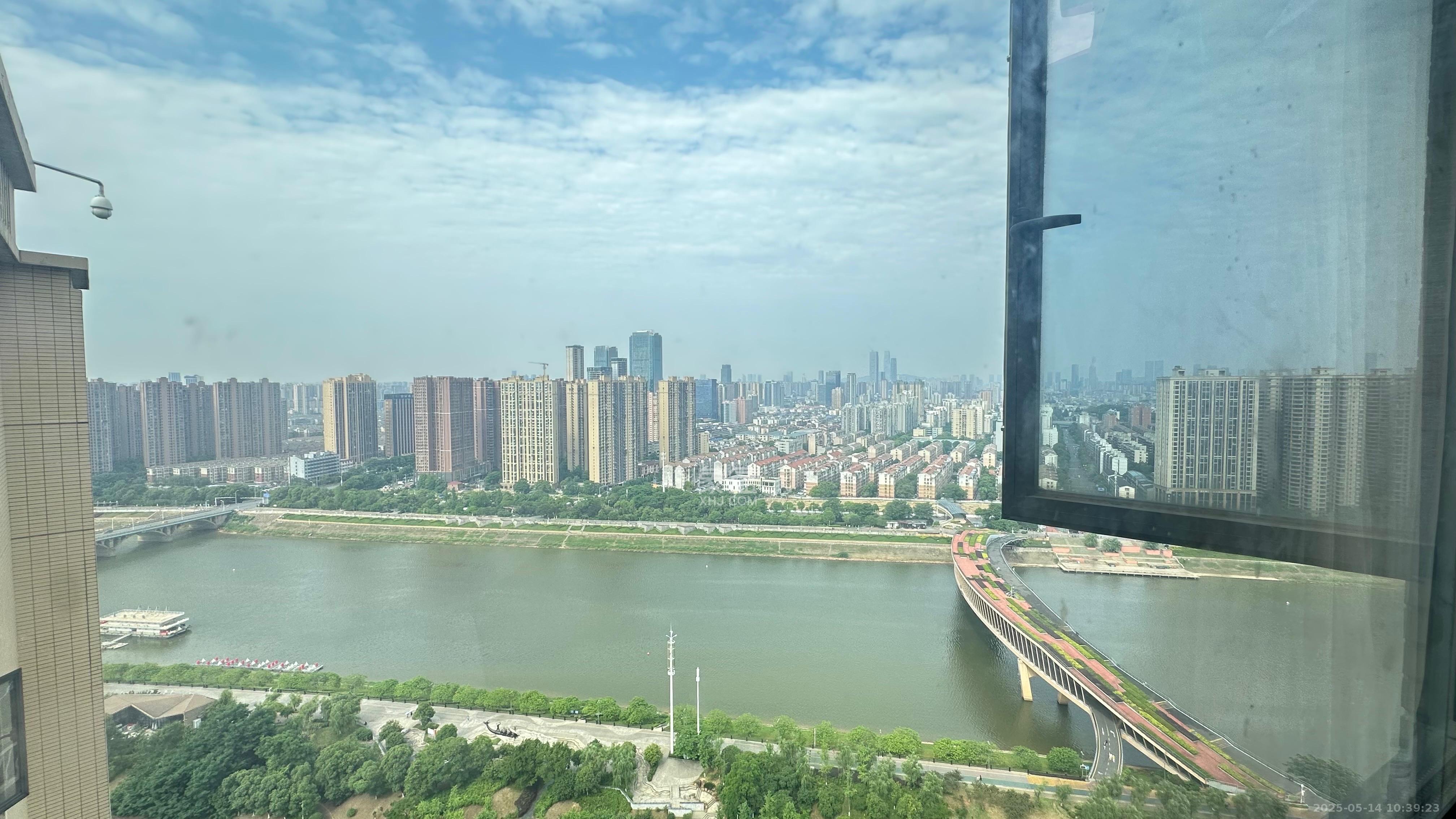 辉煌国际城二期 4室2厅1卫 3800.0元/月 辉煌国际城二期 4室2厅1卫 3800.0元/月室内图