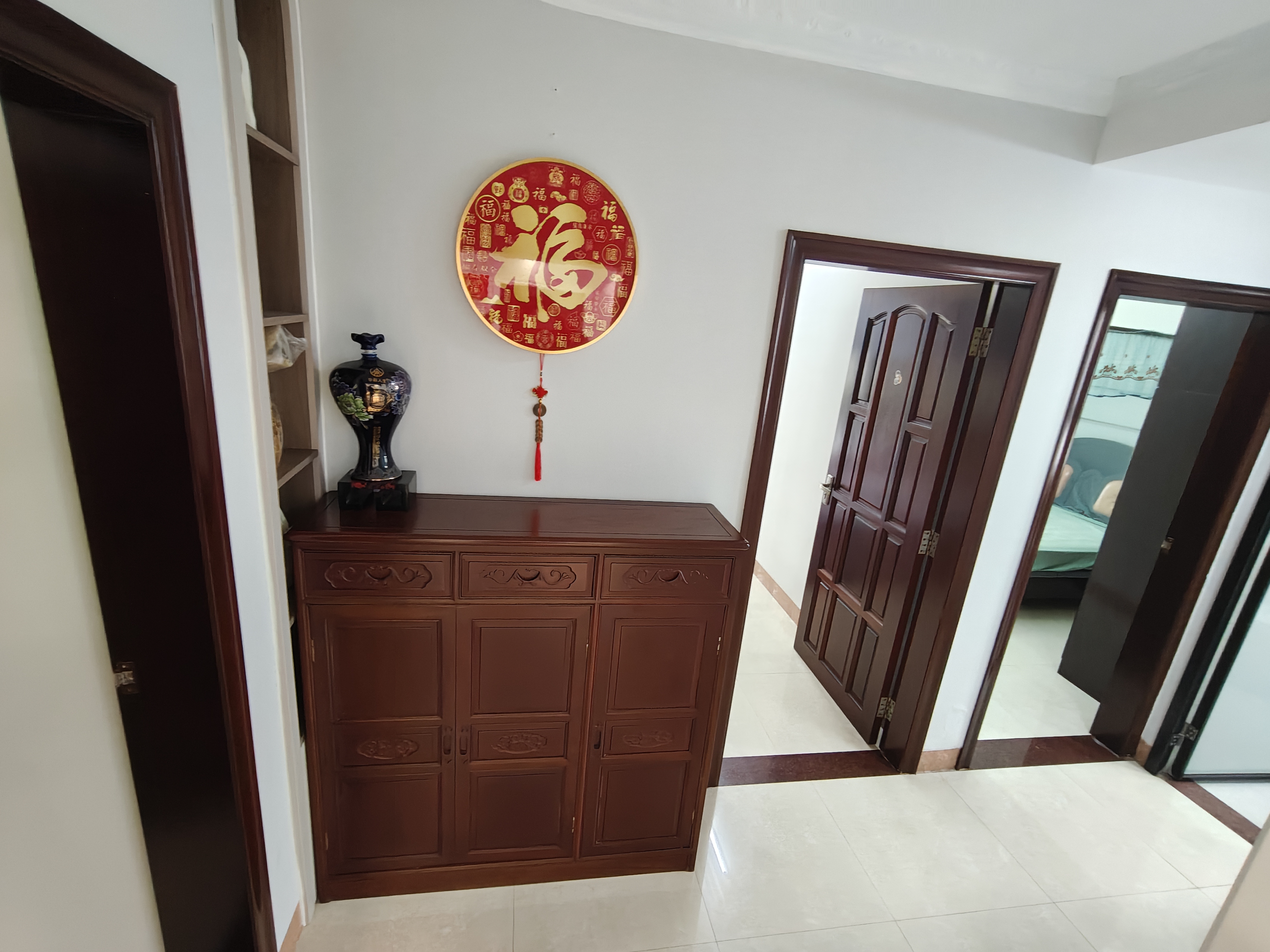 都市森林  3室2厅2卫    238.0万 都市森林  3室2厅2卫    238.0万客厅