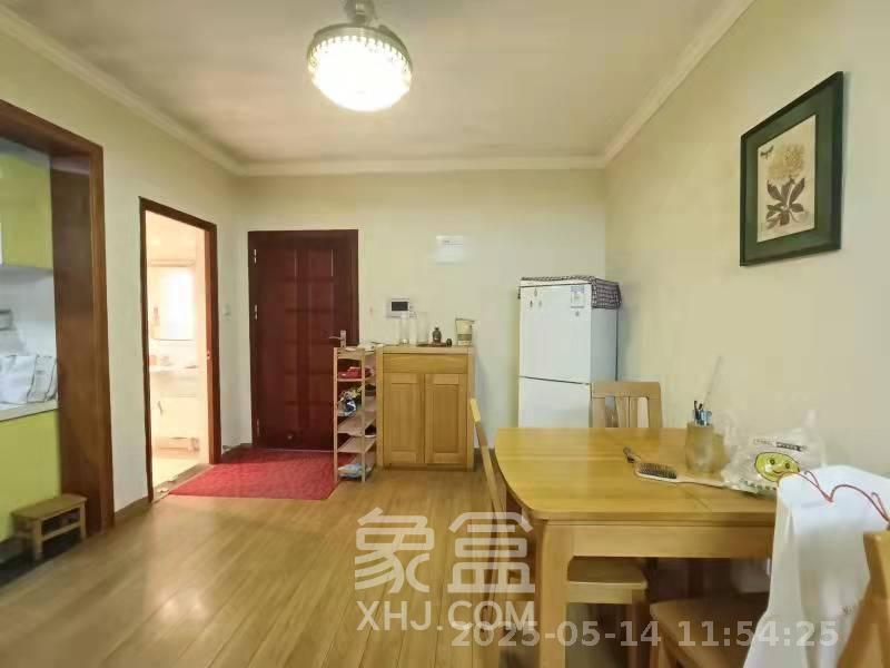 长房时代城  2室2厅1卫    2600.0元/月