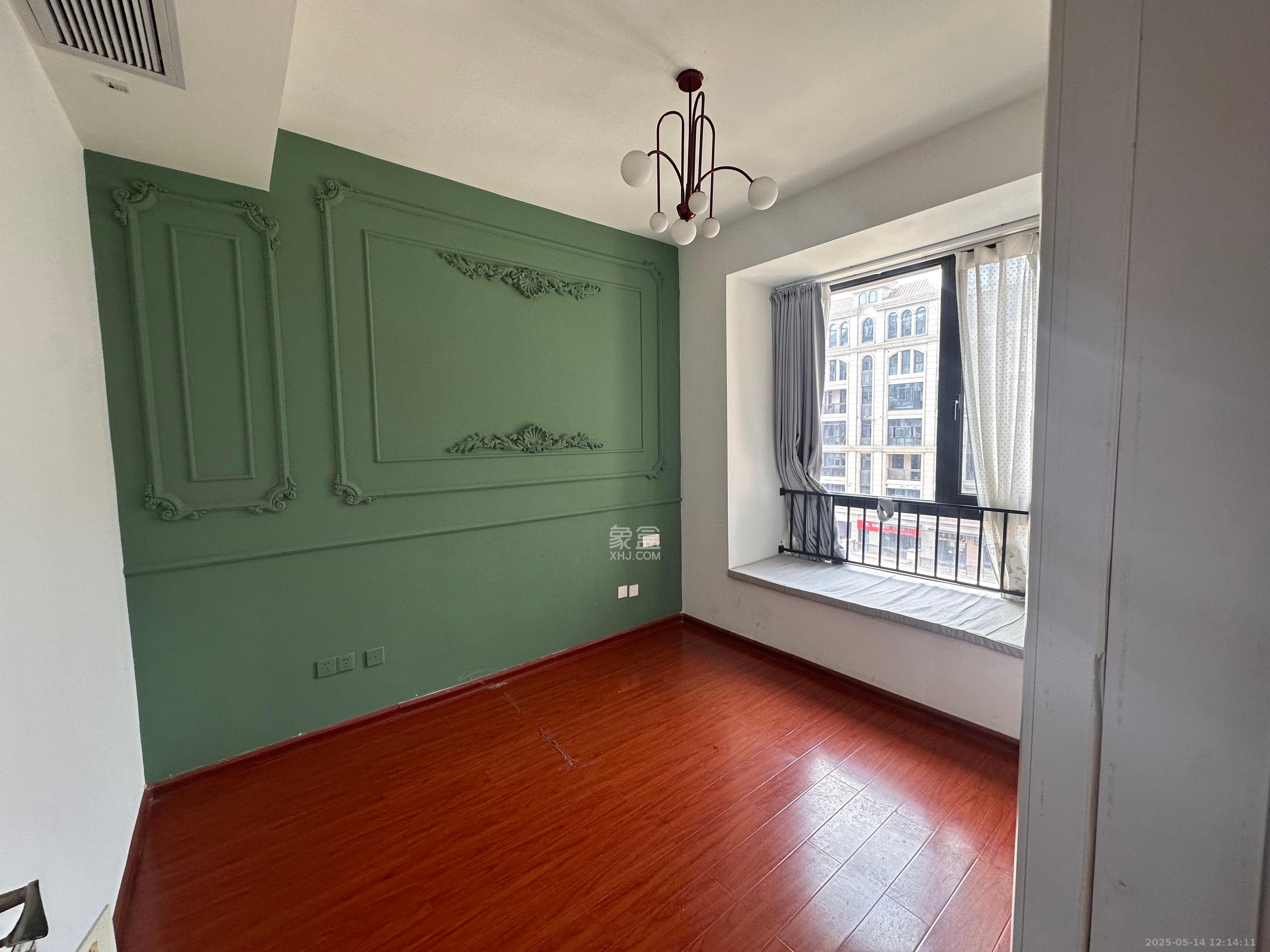 明昇壹城(明昇时代广场)一期  4室3厅2卫    5000.0元/月 明昇壹城(明昇时代广场)一期  4室3厅2卫    5000.0元/月室内图