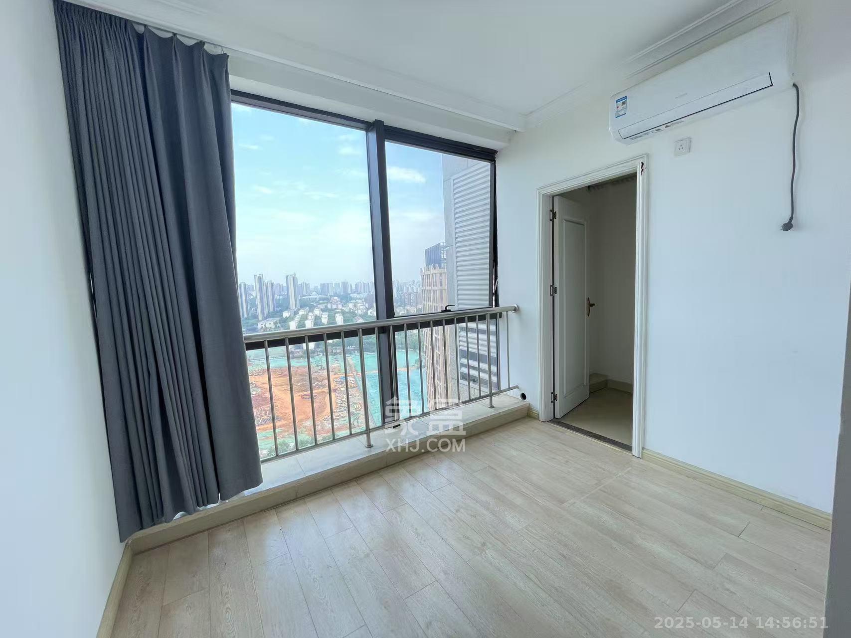 五江天街北区   72.58㎡      1800.0元/月