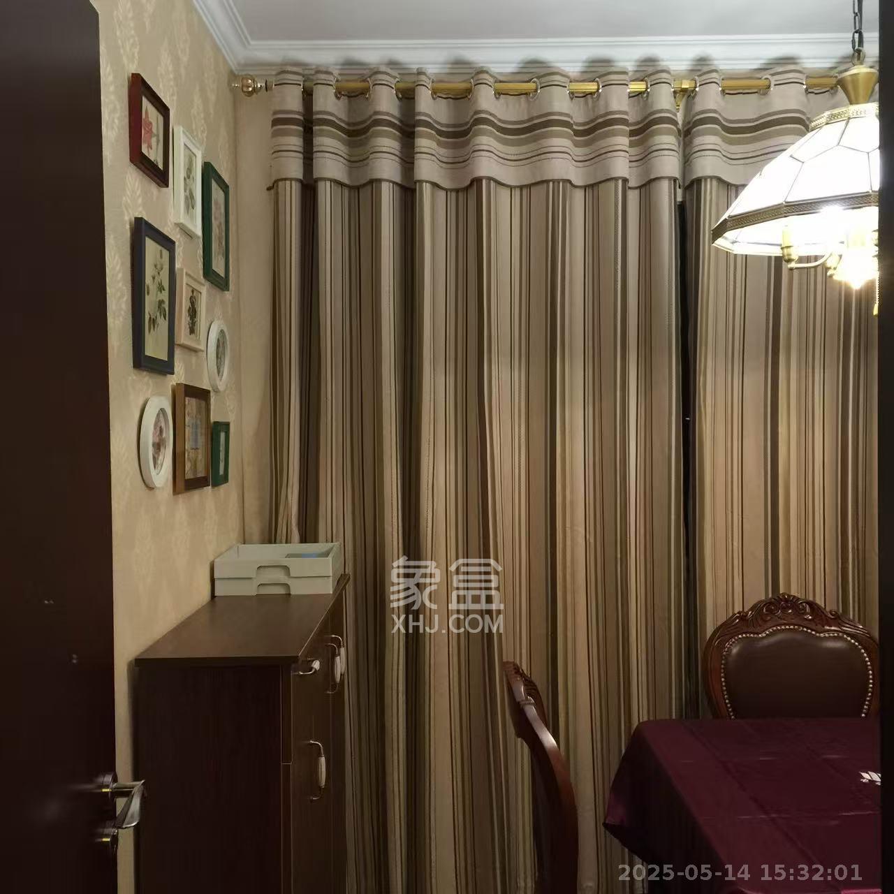 好莱城（弘德西街）  4室2厅2卫   3200.00元/月室内图