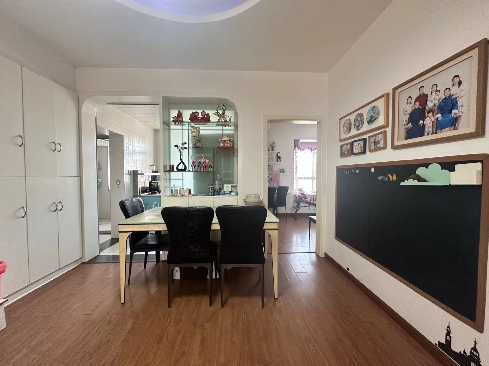 卧龙港  3室2厅2卫    54.8万 卧龙港  3室2厅2卫    54.8万室内图