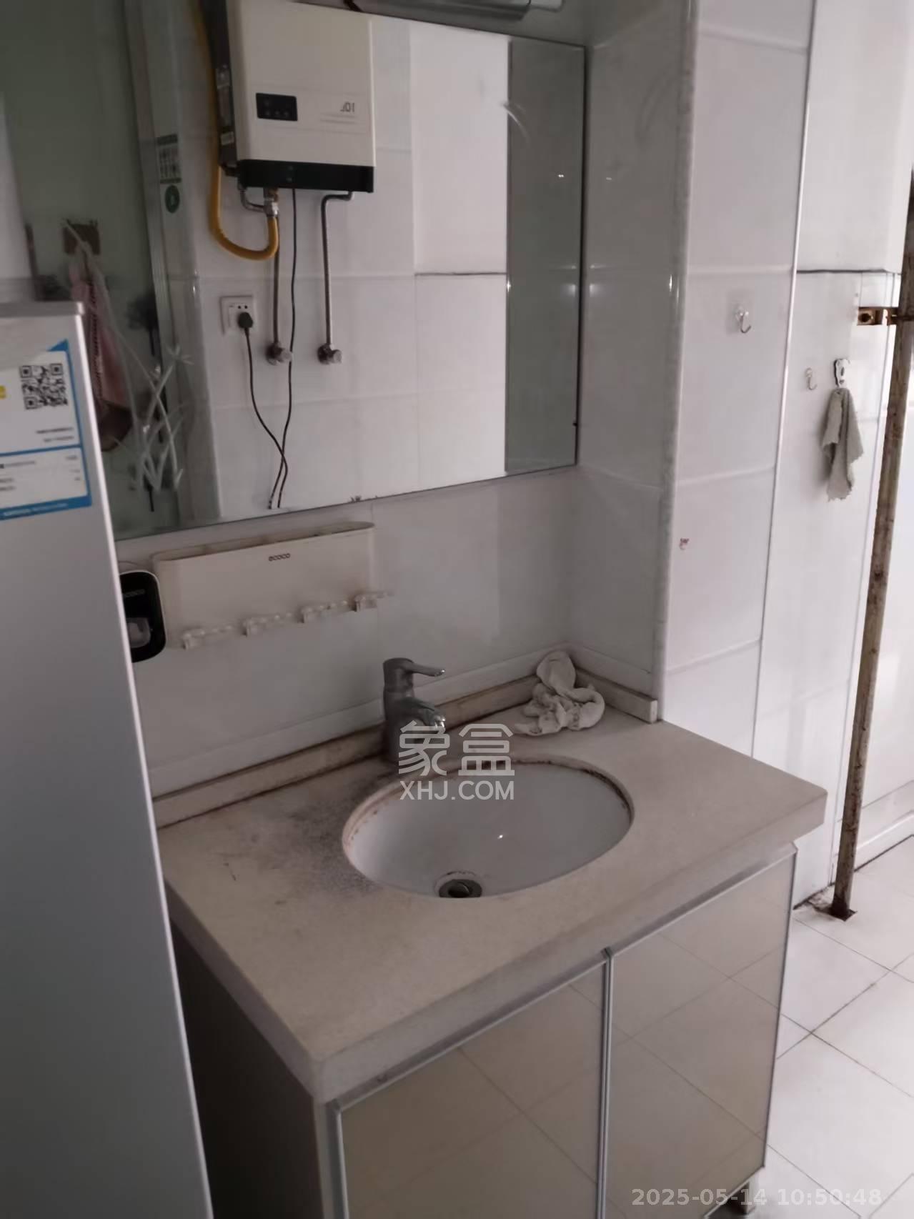 中建芙蓉工社  2室1厅1卫   1800.00元/月室内图