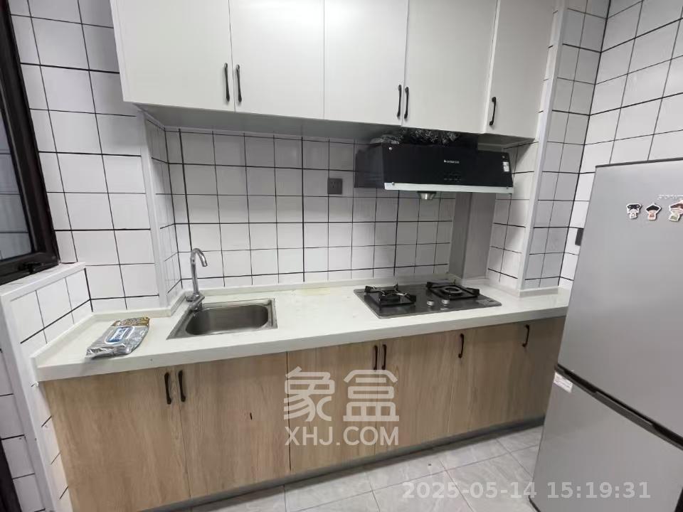 鑫远揽悦（鑫远和城三期）  1室1厅1卫   1700.00元/月室内图