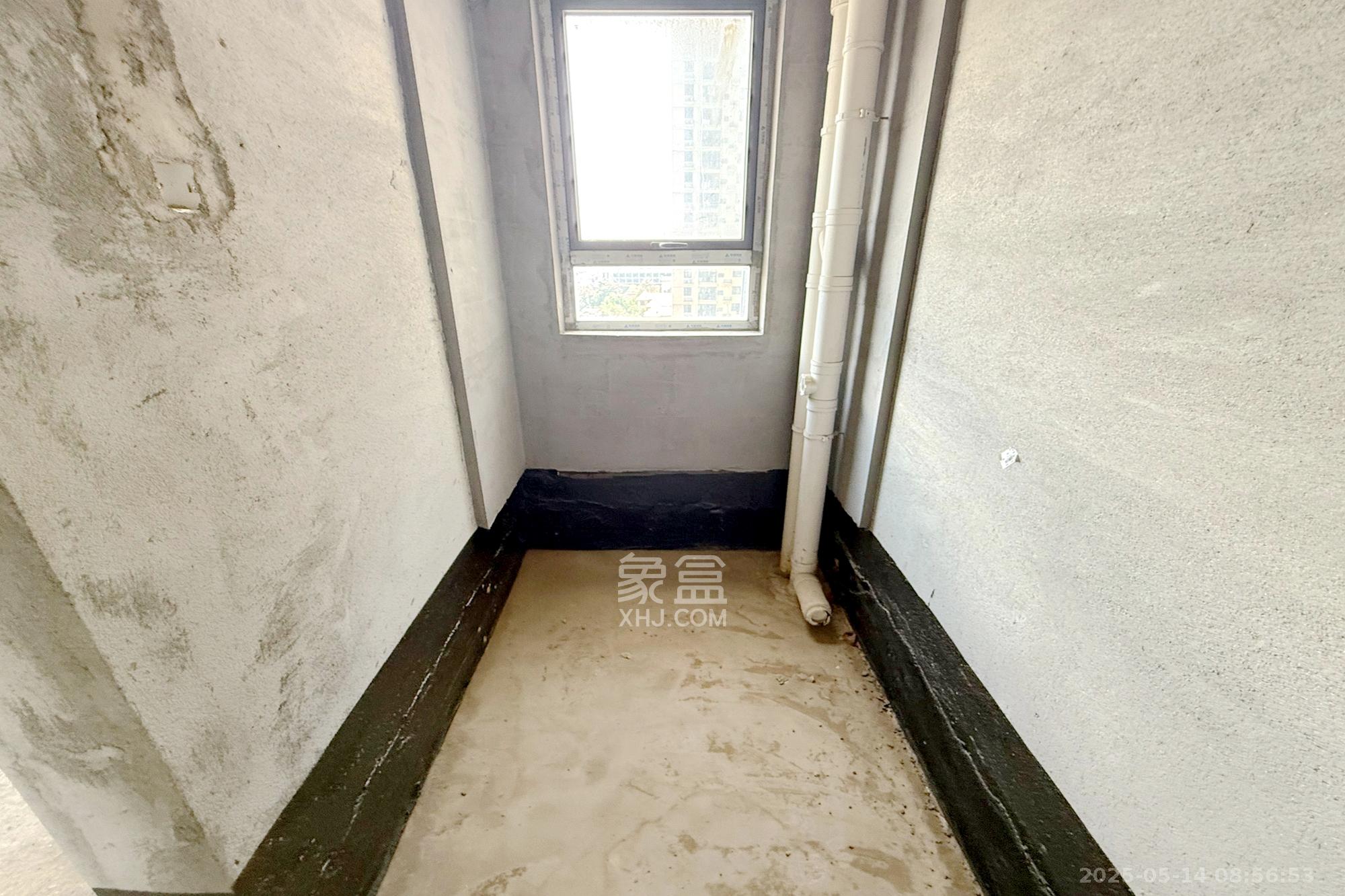 中粮鸿云 3室2厅2卫 62.6万 中粮鸿云 3室2厅2卫 62.6万卫生间