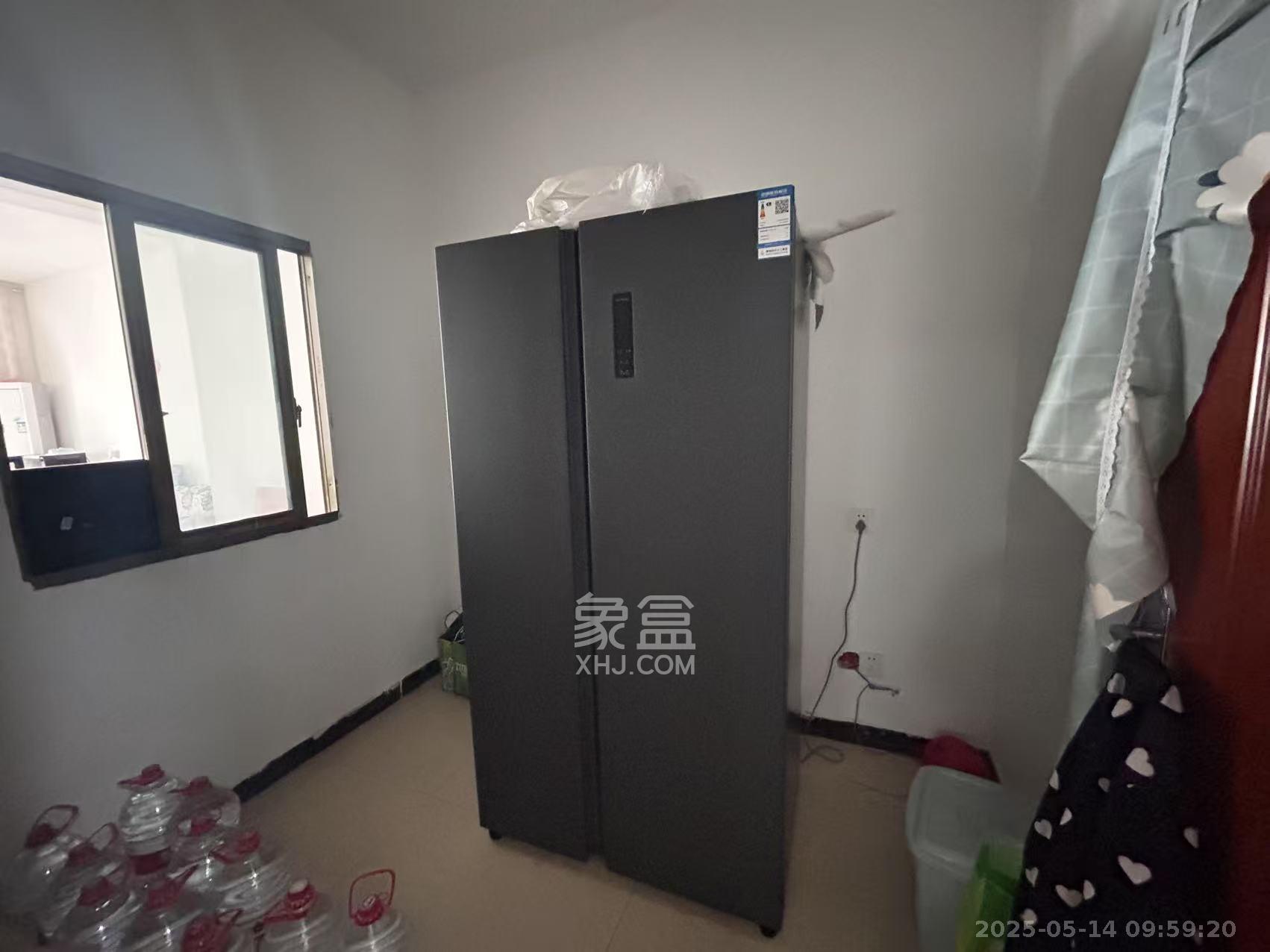 左岸春天  3室2厅1卫   2200.00元/月室内图