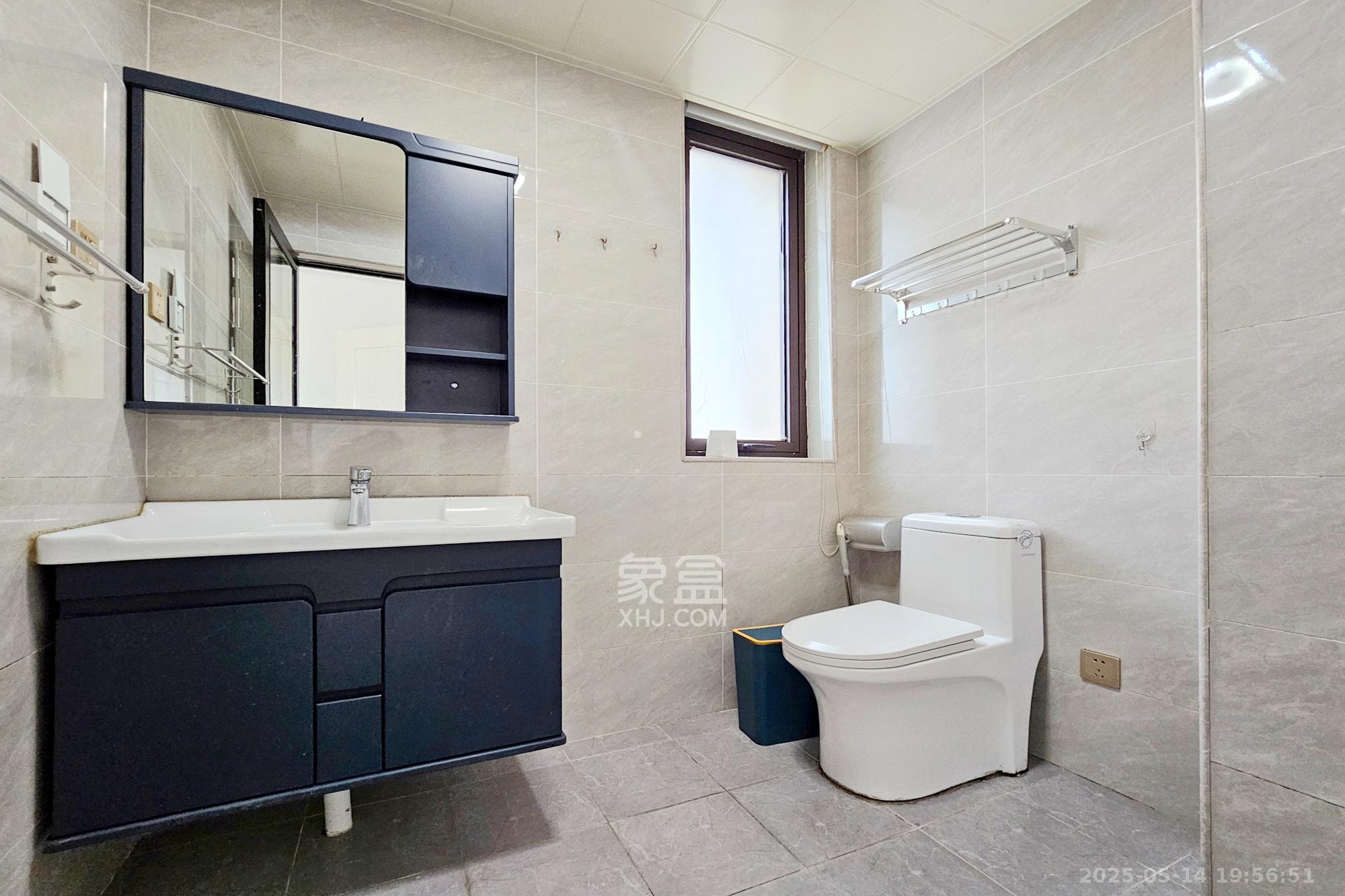 明昇壹城(明昇时代广场)二期 4室2厅2卫 258.0万 明昇壹城(明昇时代广场)二期 4室2厅2卫 258.0万卫生间