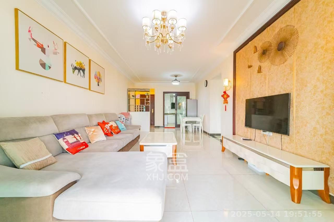 恒大翡翠华庭 3室2厅2卫 95.8万 恒大翡翠华庭 3室2厅2卫 95.8万客厅