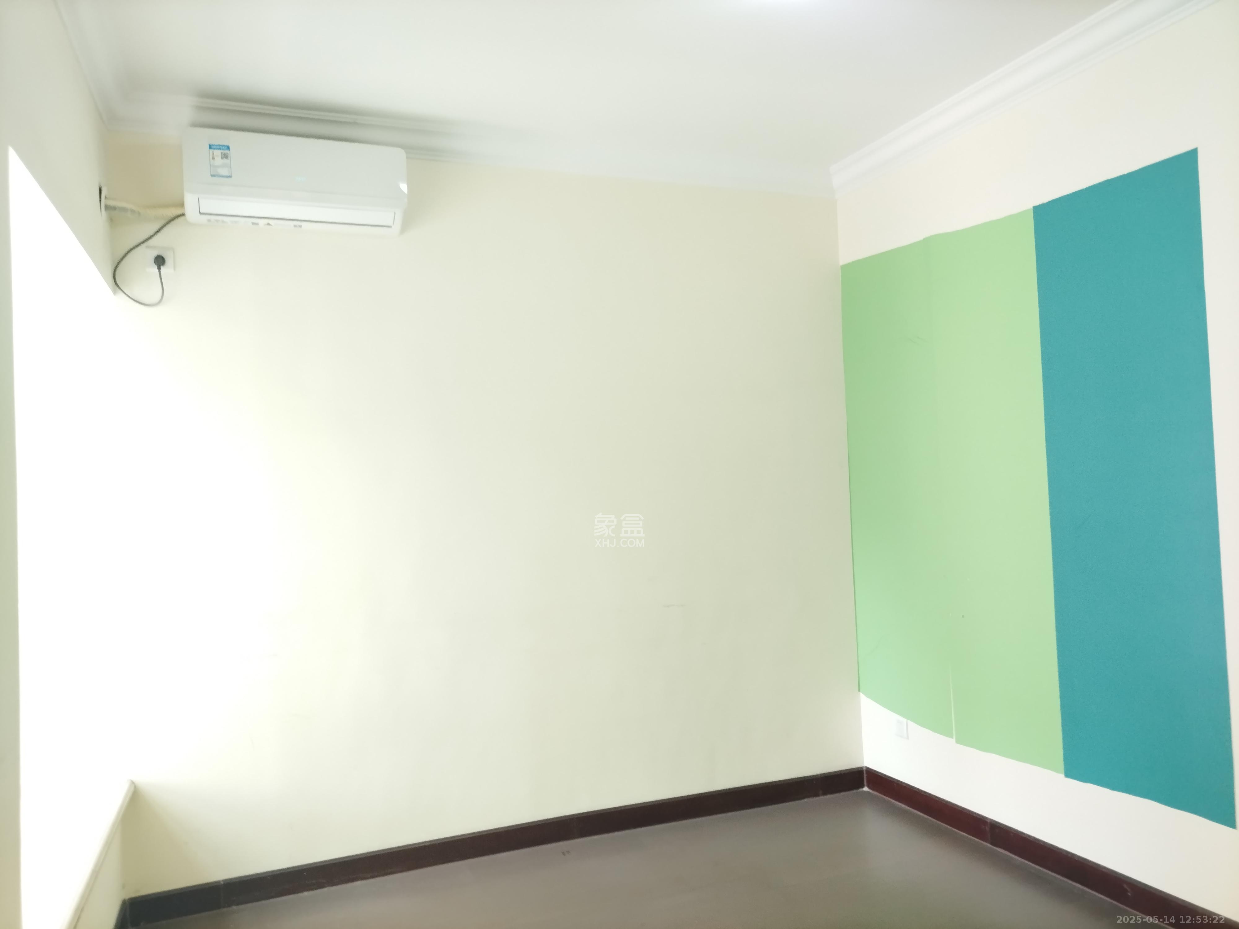 恒大翡翠华庭  3室2厅2卫    1800.0元/月 恒大翡翠华庭  3室2厅2卫    1800.0元/月室内图