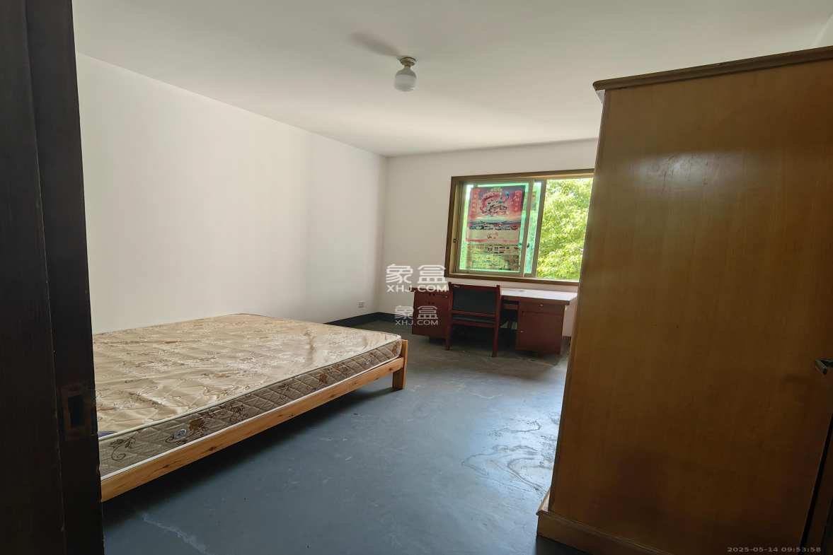 中南汽车世界 3室2厅2卫 1000.0元/月 中南汽车世界 3室2厅2卫 1000.0元/月室内图