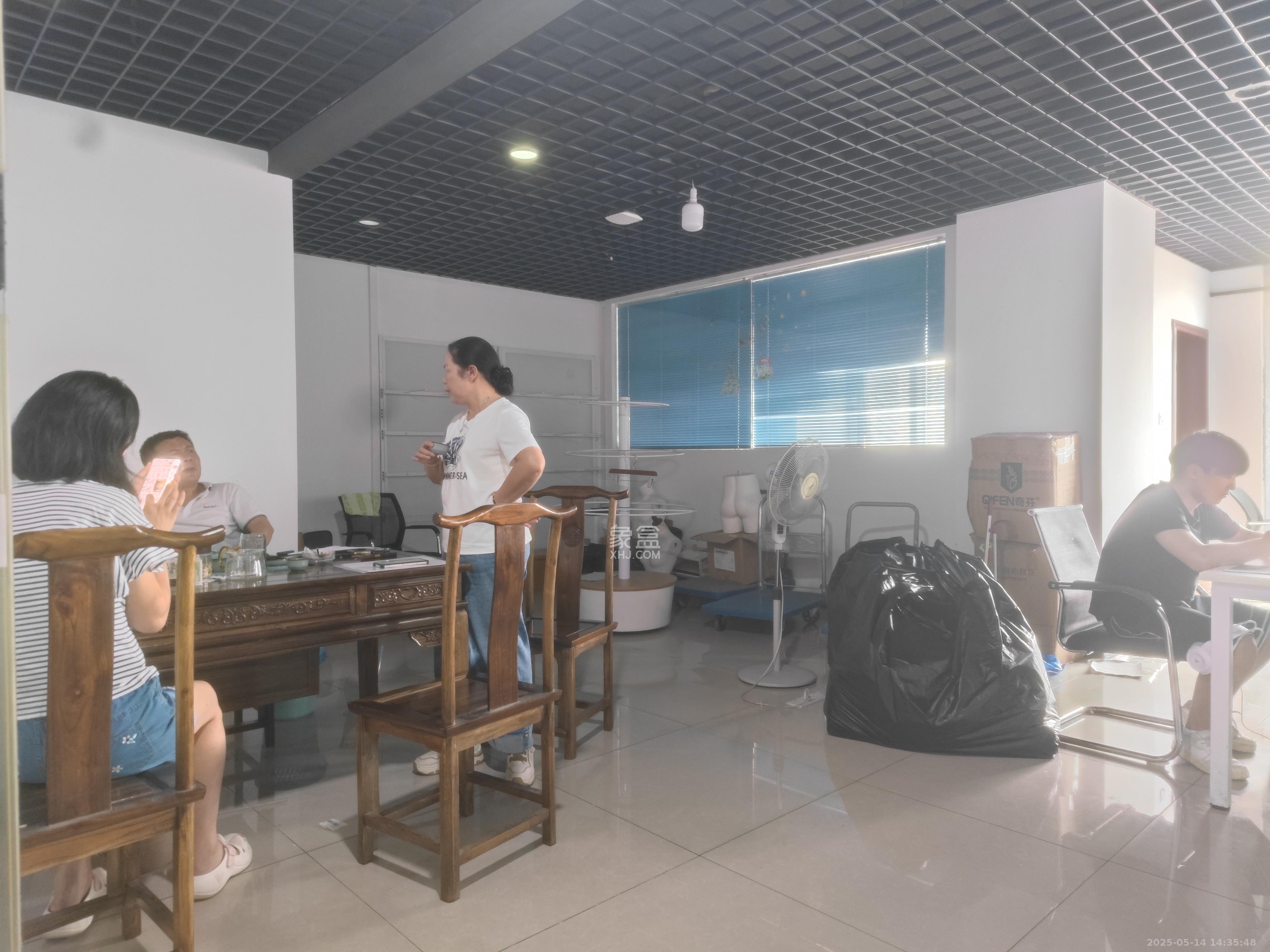 奥克斯缔壹城 1室0厅0卫 6000.0元/月 奥克斯缔壹城 1室0厅0卫 6000.0元/月室内图