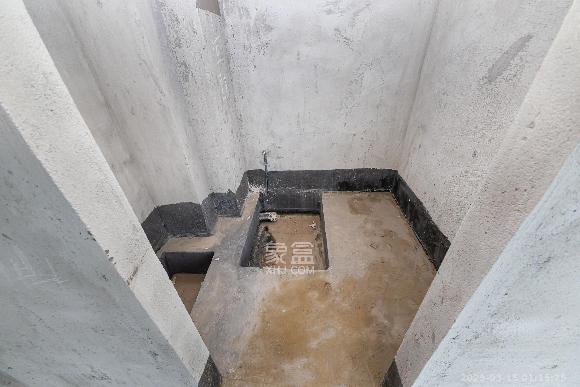 长燃润和天地(长润小区印湘江)  2室2厅1卫    50.0万 长燃润和天地(长润小区印湘江)  2室2厅1卫    50.0万卫生间