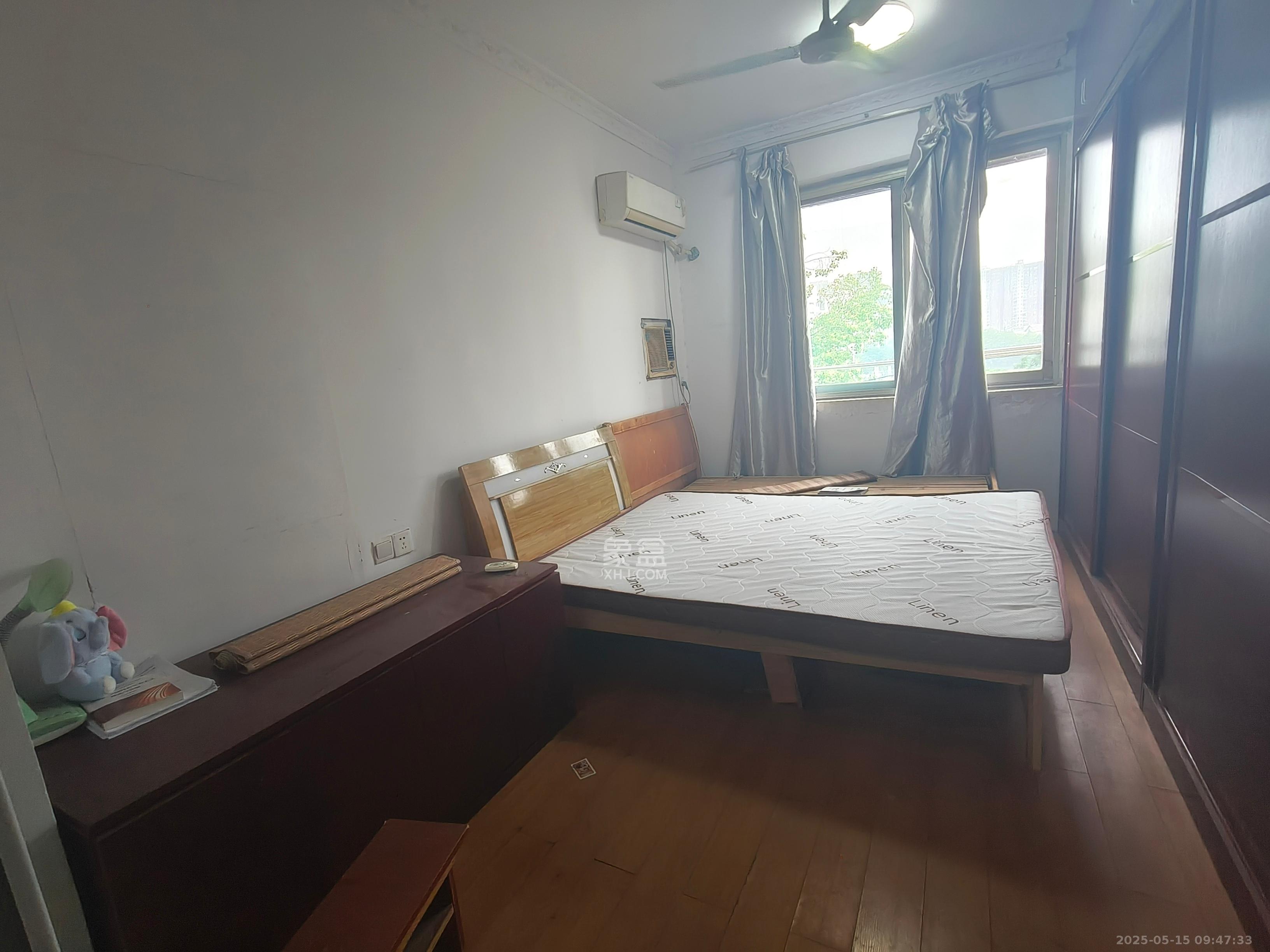 三印宿舍  2室1厅1卫   1050.00元/月