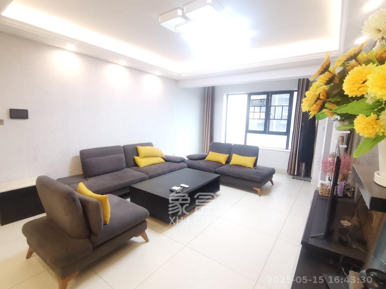 卓越浅水湾  4室2厅2卫    3500.0元/月 卓越浅水湾  4室2厅2卫    3500.0元/月室内图1