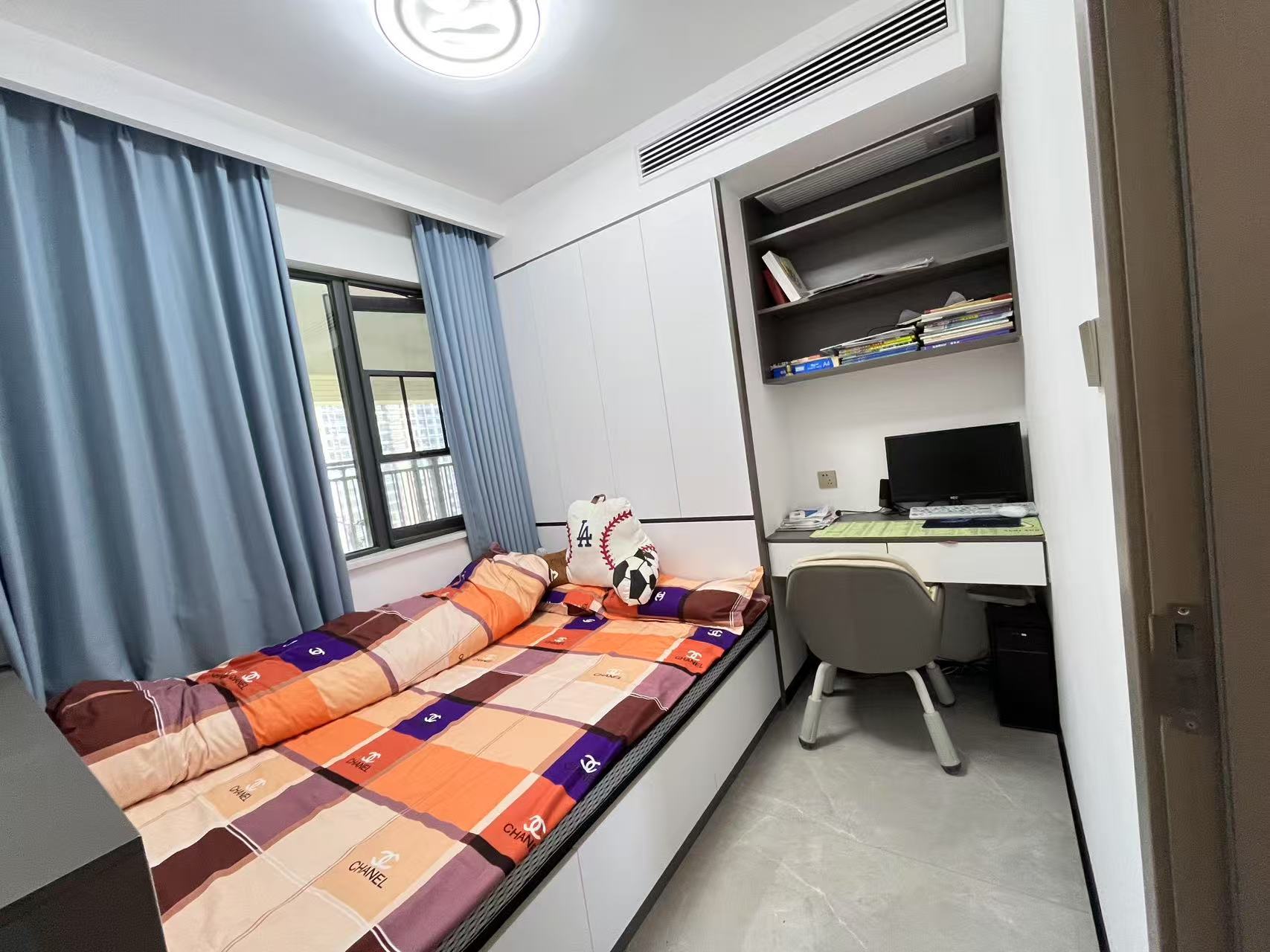 保利时光印象  3室2厅1卫    82.0万 保利时光印象  3室2厅1卫    82.0万客厅